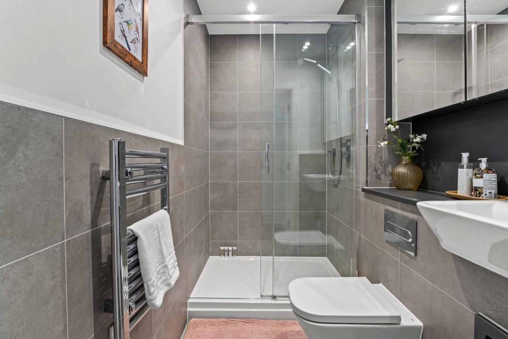 Guestready - A Modern Gem In Acton London