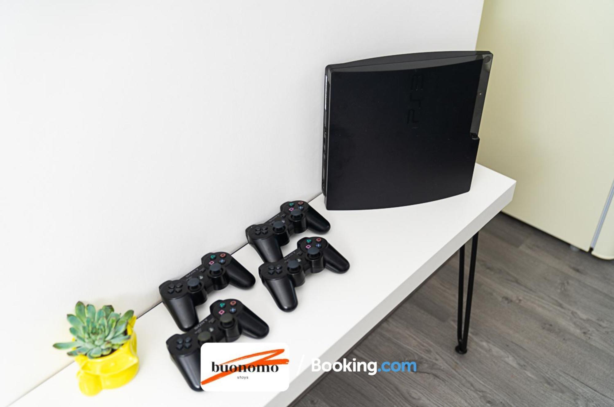 Lejlighed Three Bedroom At Buonomo Short Lets & Serviced With Netflix & Games