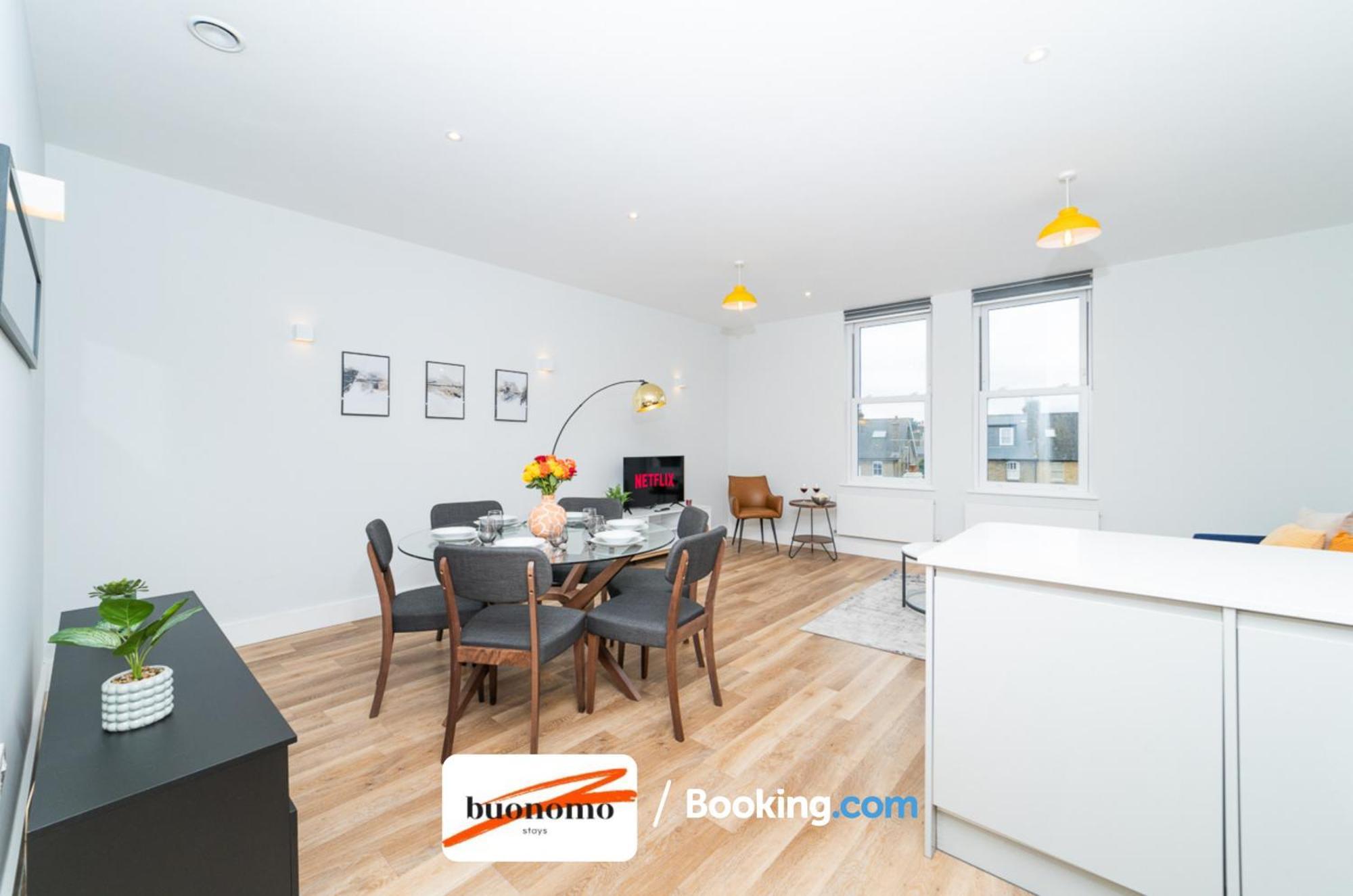 Two Bedroom At Buonomo Short Lets & Serviced Close To Wimbledon Tennis Courts London