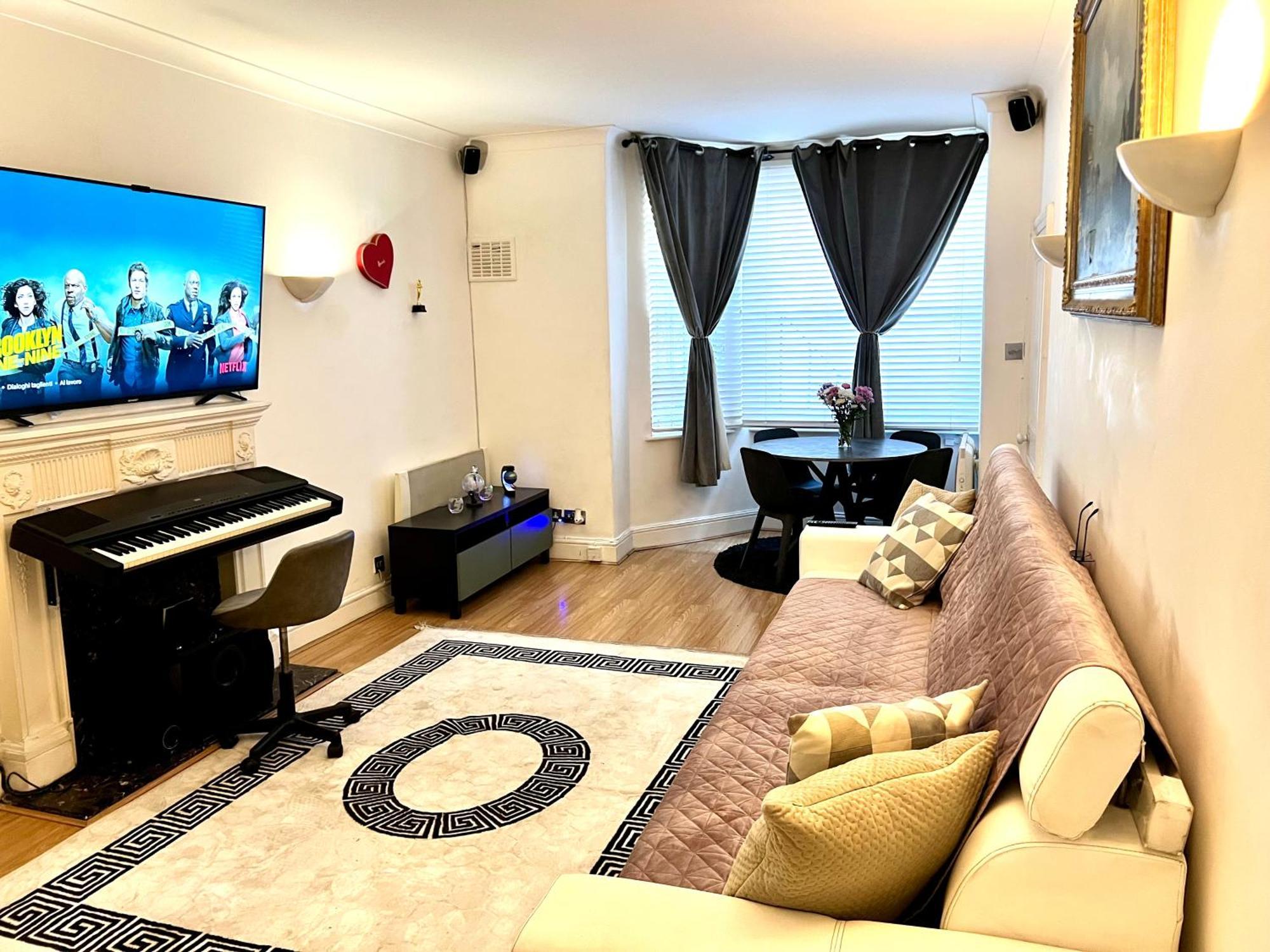 Lejlighed Knightsbridge One Bedroom Flat