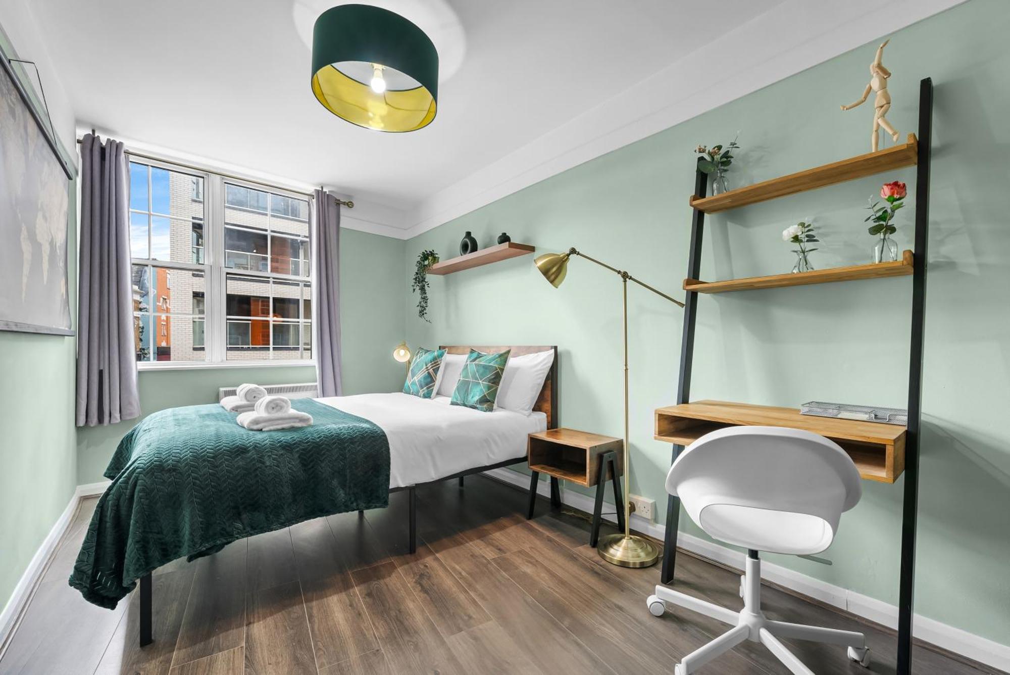 Chic 2 Bedroom Near Liverpool Street By Gold Londen