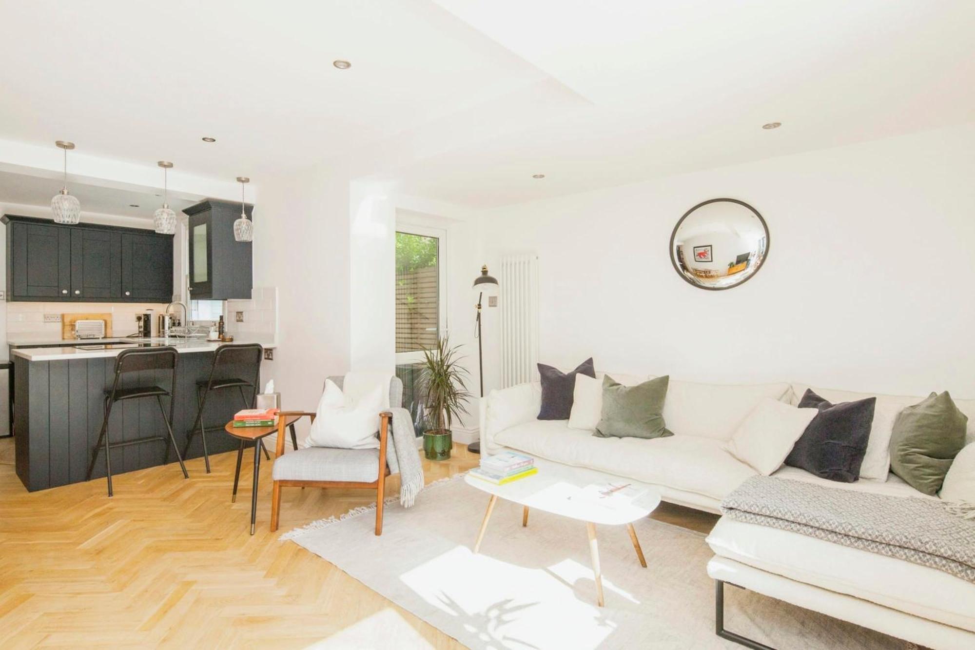 Appartement Stylish 2br Flat With Amazing Patio Londen