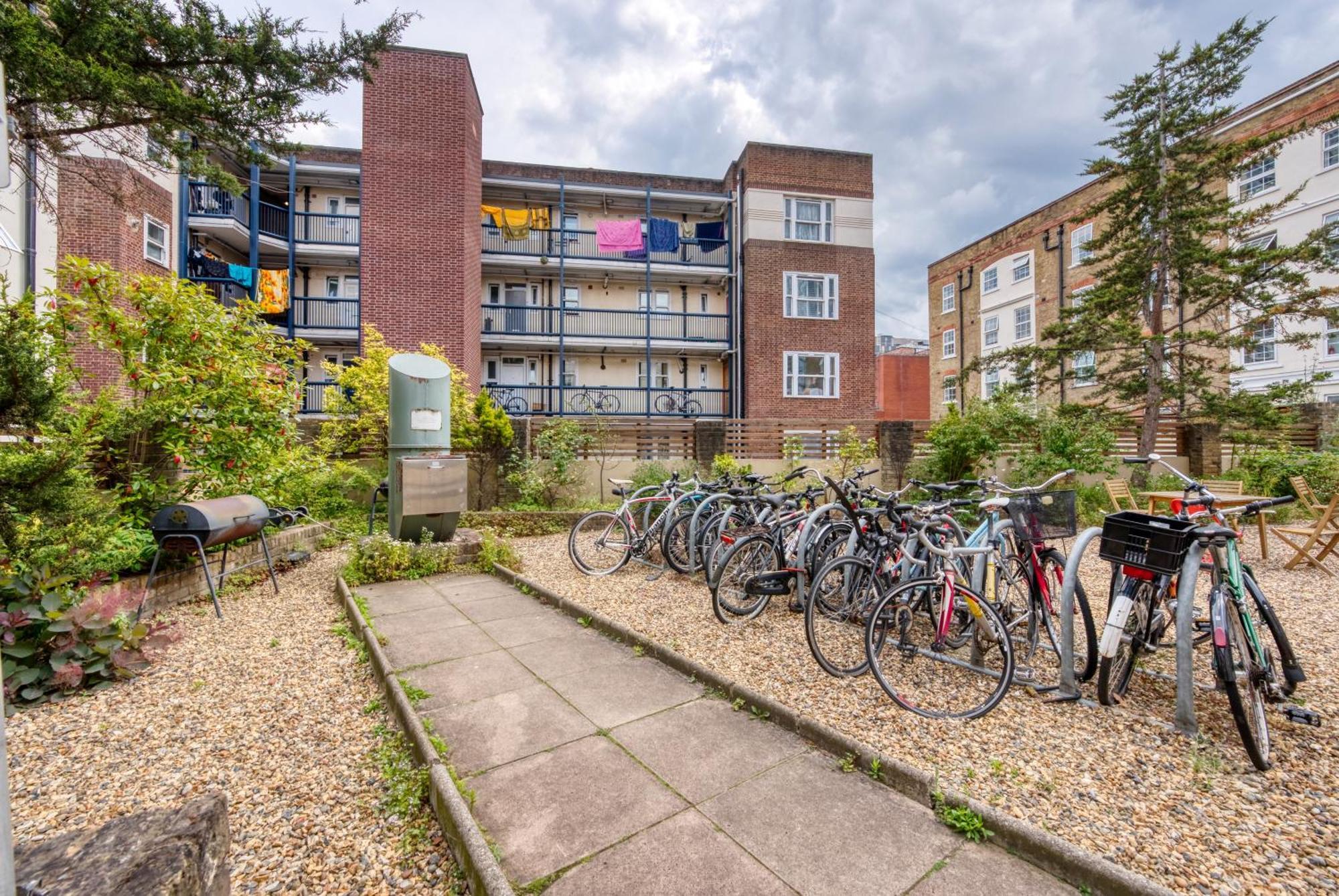 Chic 2 Bedroom Near Liverpool Street By Gold Appartement Londen