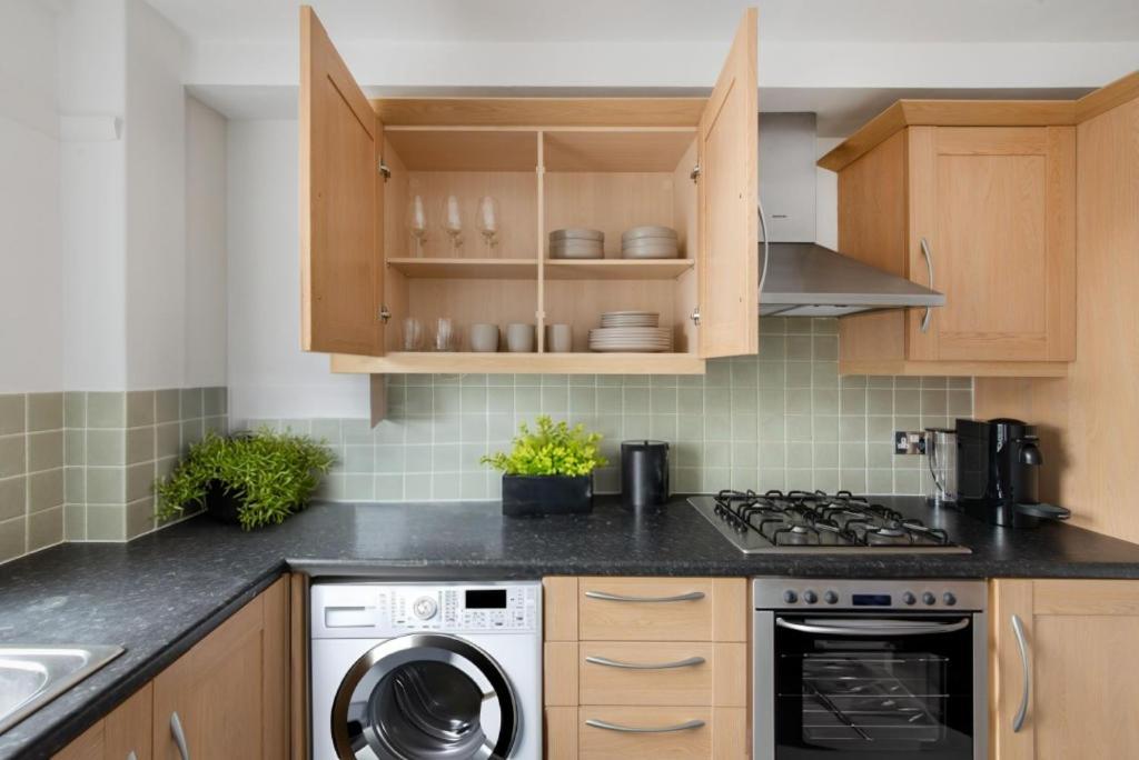 Amazing 2 Bedrooms Near Soho & Covent Garden *