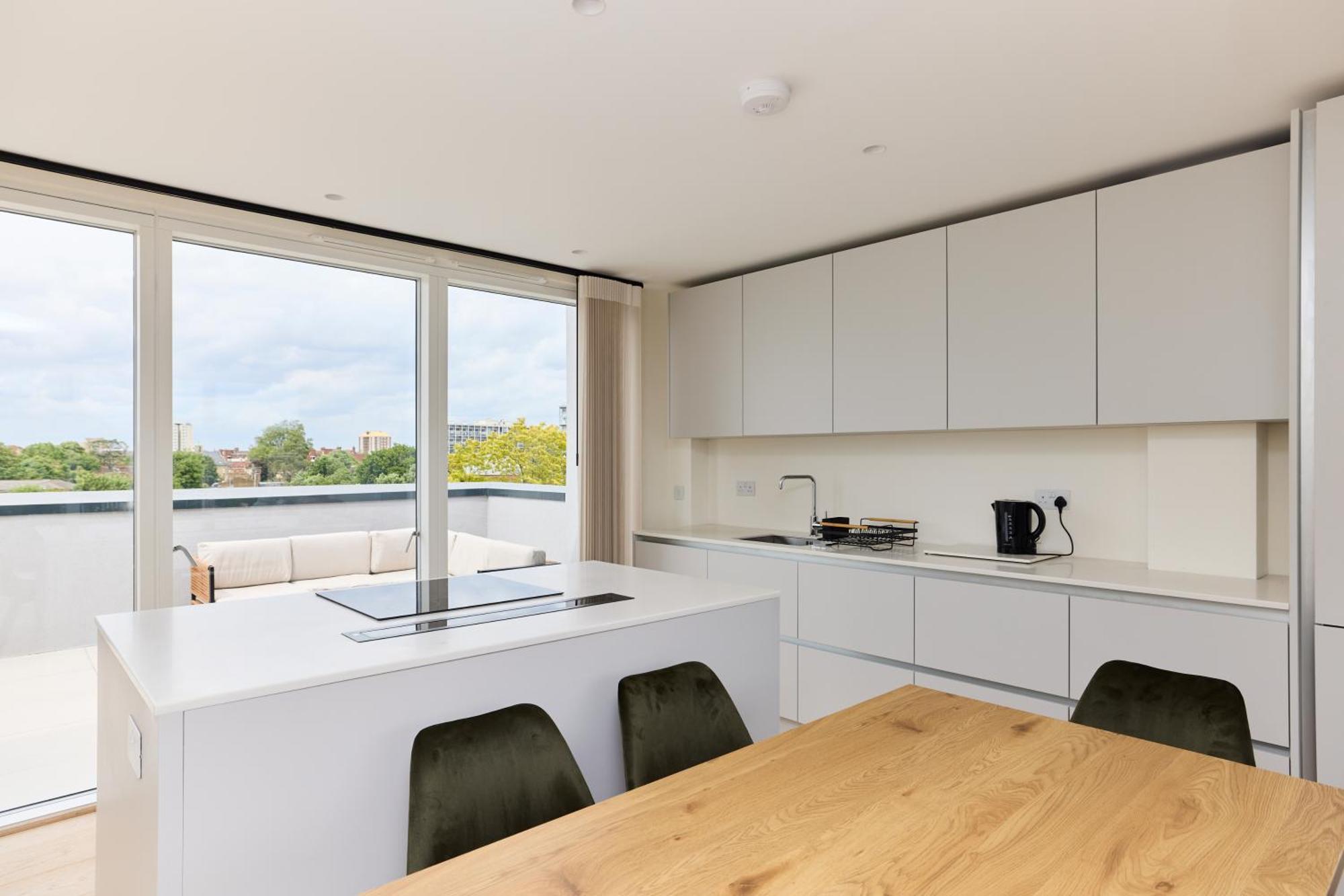 Apartment The East Mile Quarters - Gorgeous 3bdr Flat With Balcony *