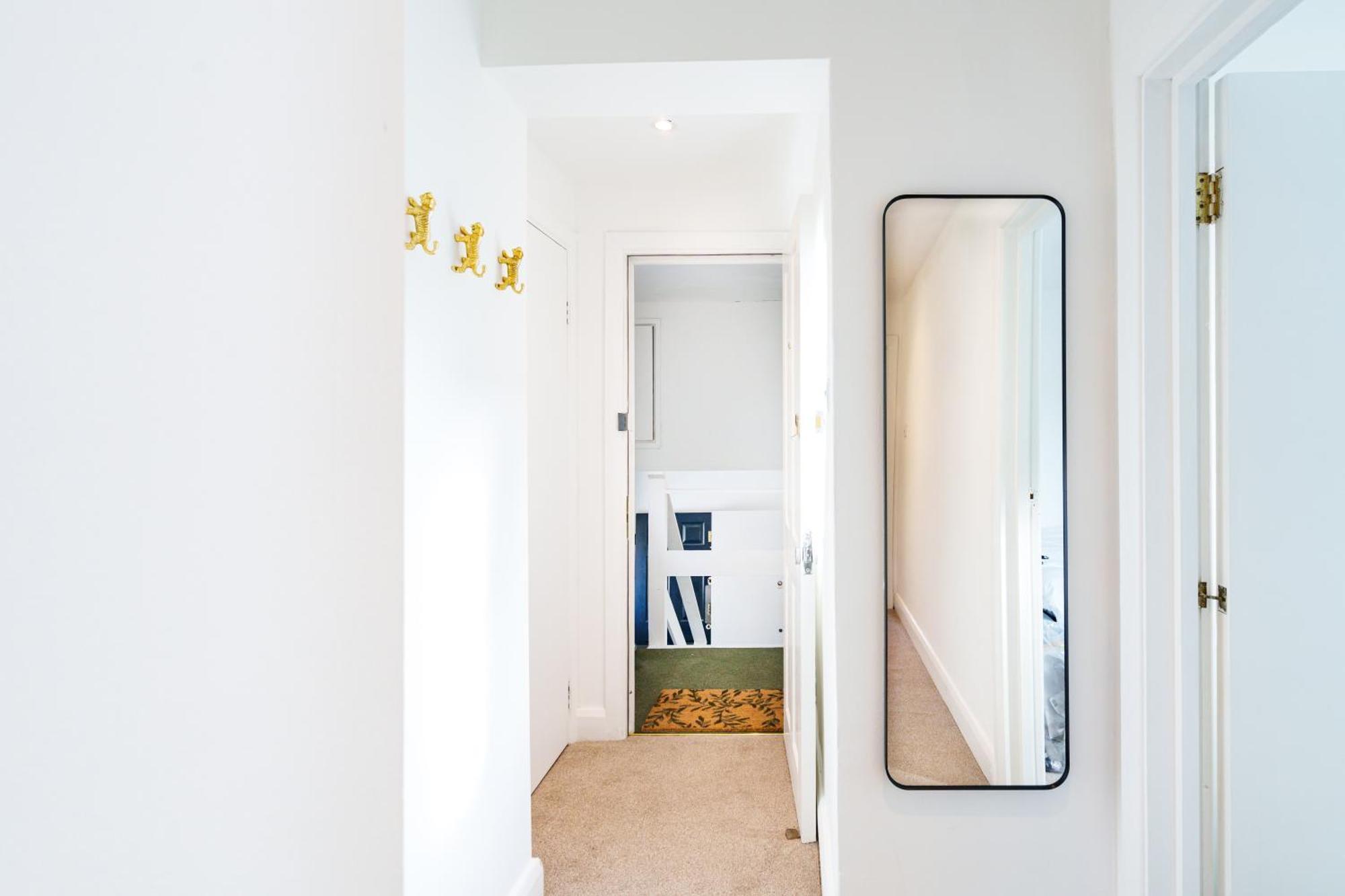Stylish & Spacious Peckham Flat * Londres