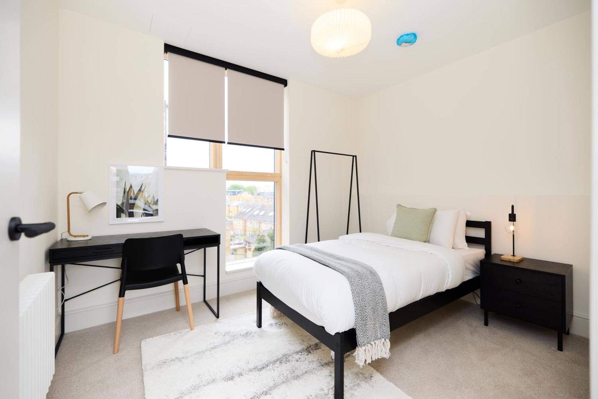 The East Mile Hideout - Trendy 3bdr Flat With Balcony