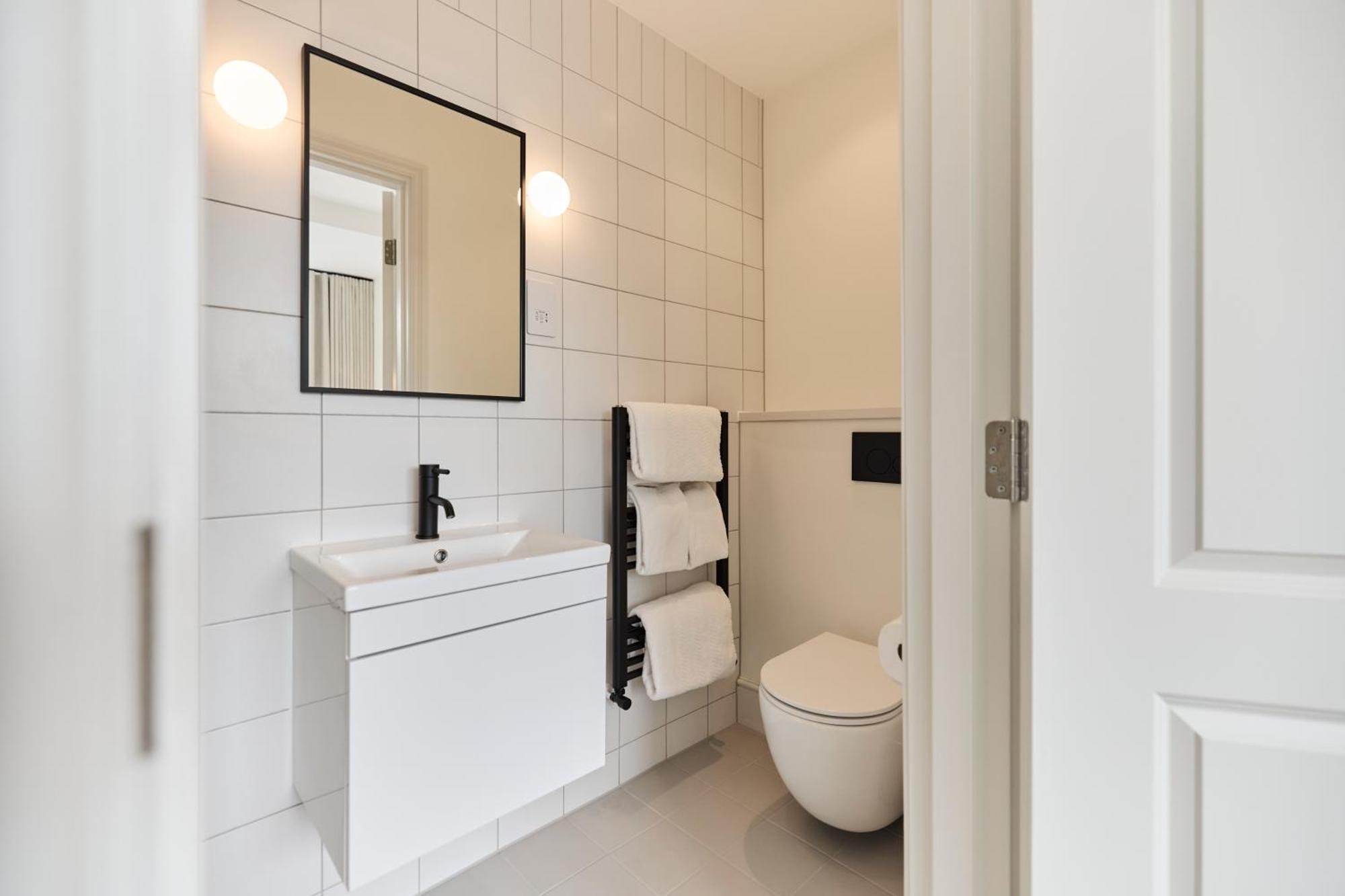 Apartment The East Mile Hideout - Trendy 3bdr Flat With Balcony London