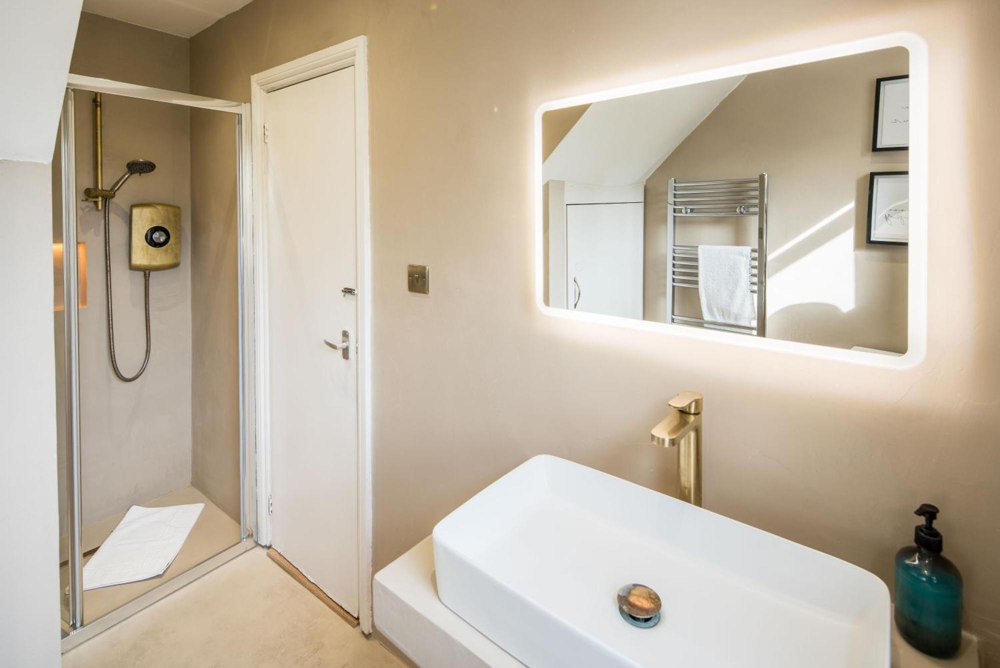 Gold-church View -kensington -olympia -westfields Apartment London