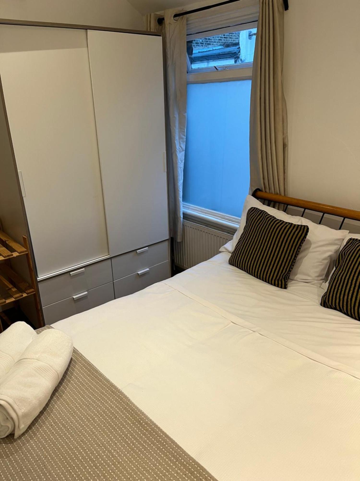 Cosy 1 Bed Flat Clapham North London