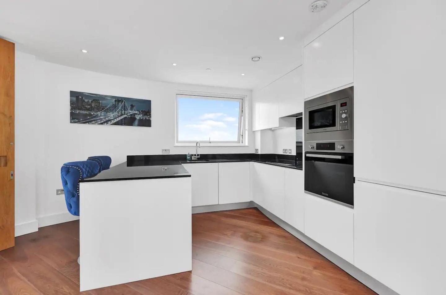 Pass The Keys Panoramic Views Centralparking Apartment London