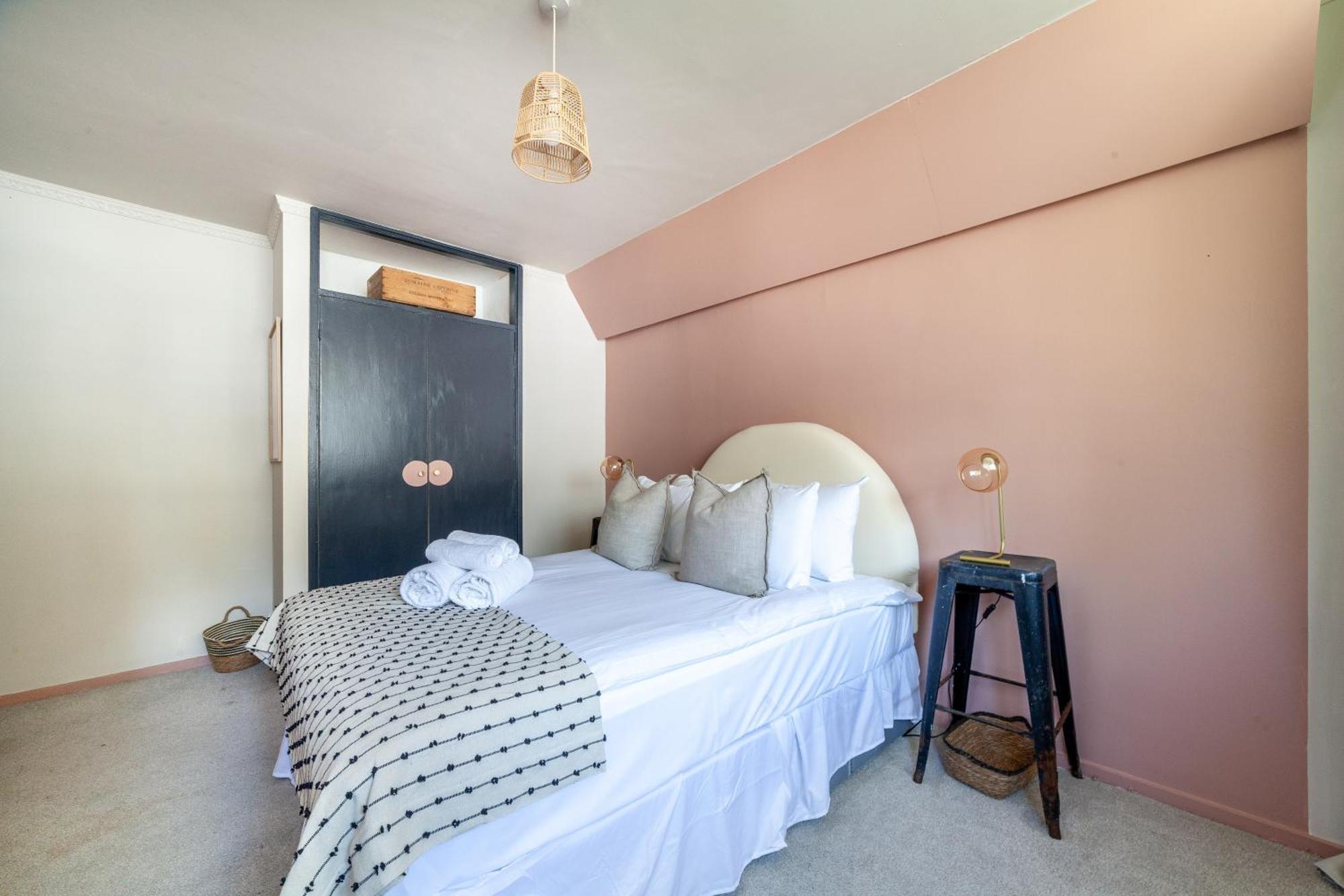 Mezzanine 3-bed In Central London, By Westminster Lejlighed *