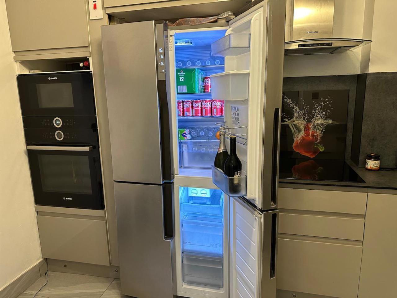 Lägenhet Stylish 1br W Fireplace & High-speed Wifi London