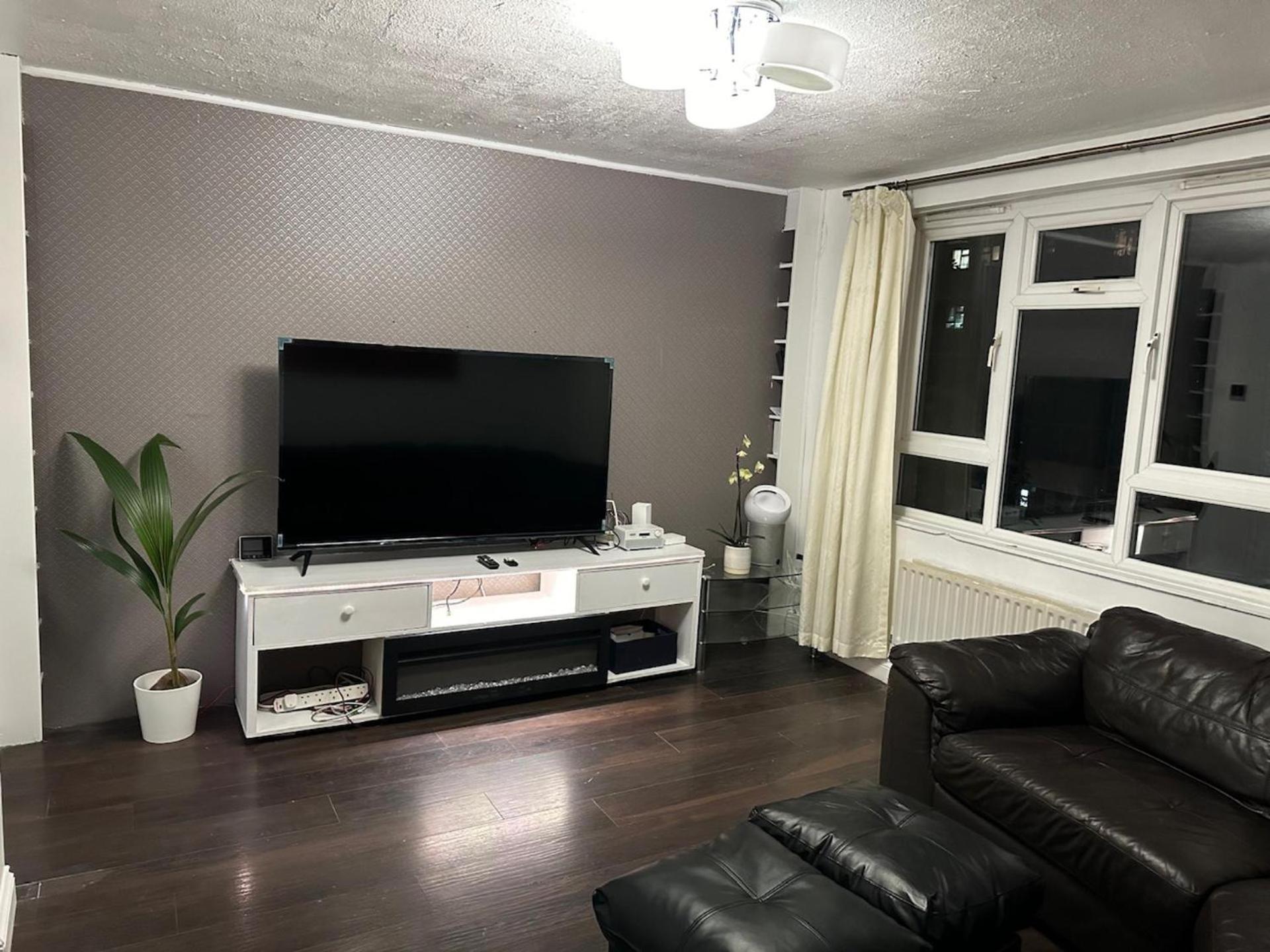 Lägenhet Stylish 1br W Fireplace & High-speed Wifi London