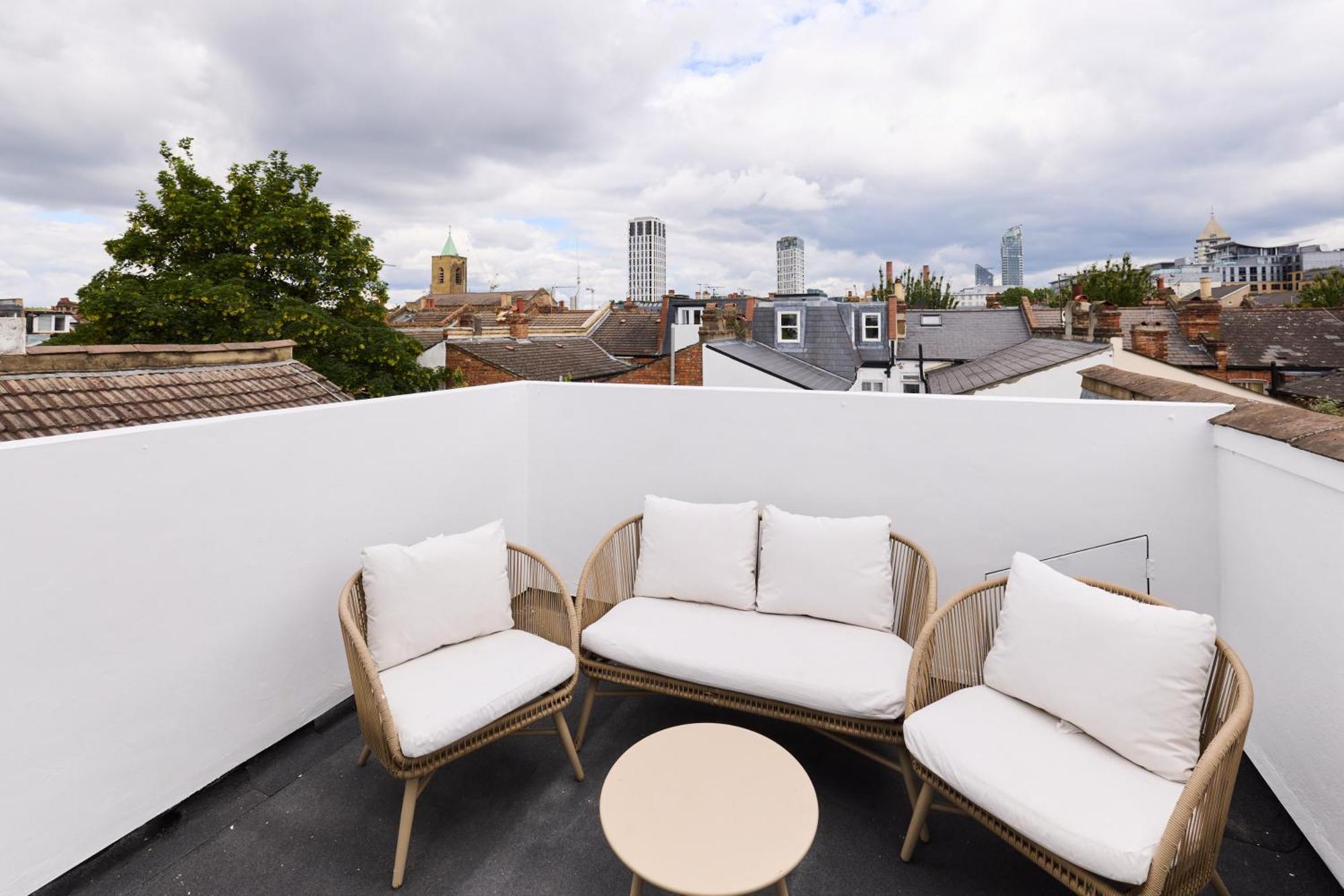 The Fulham Arms - Elegant 3bdr Flat With Terrace Lägenhet
