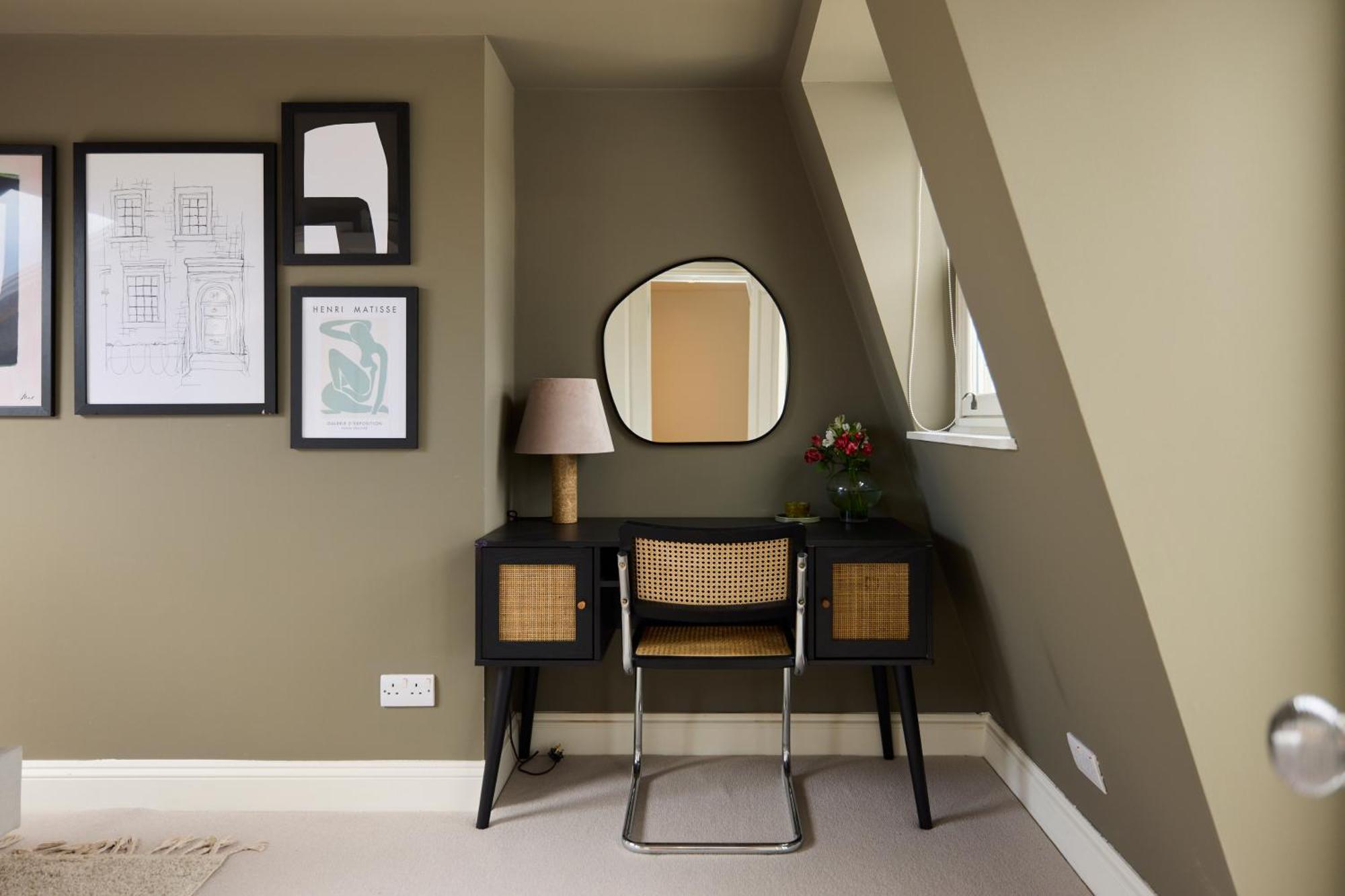 Lägenhet The Fulham Arms - Elegant 3bdr Flat With Terrace London