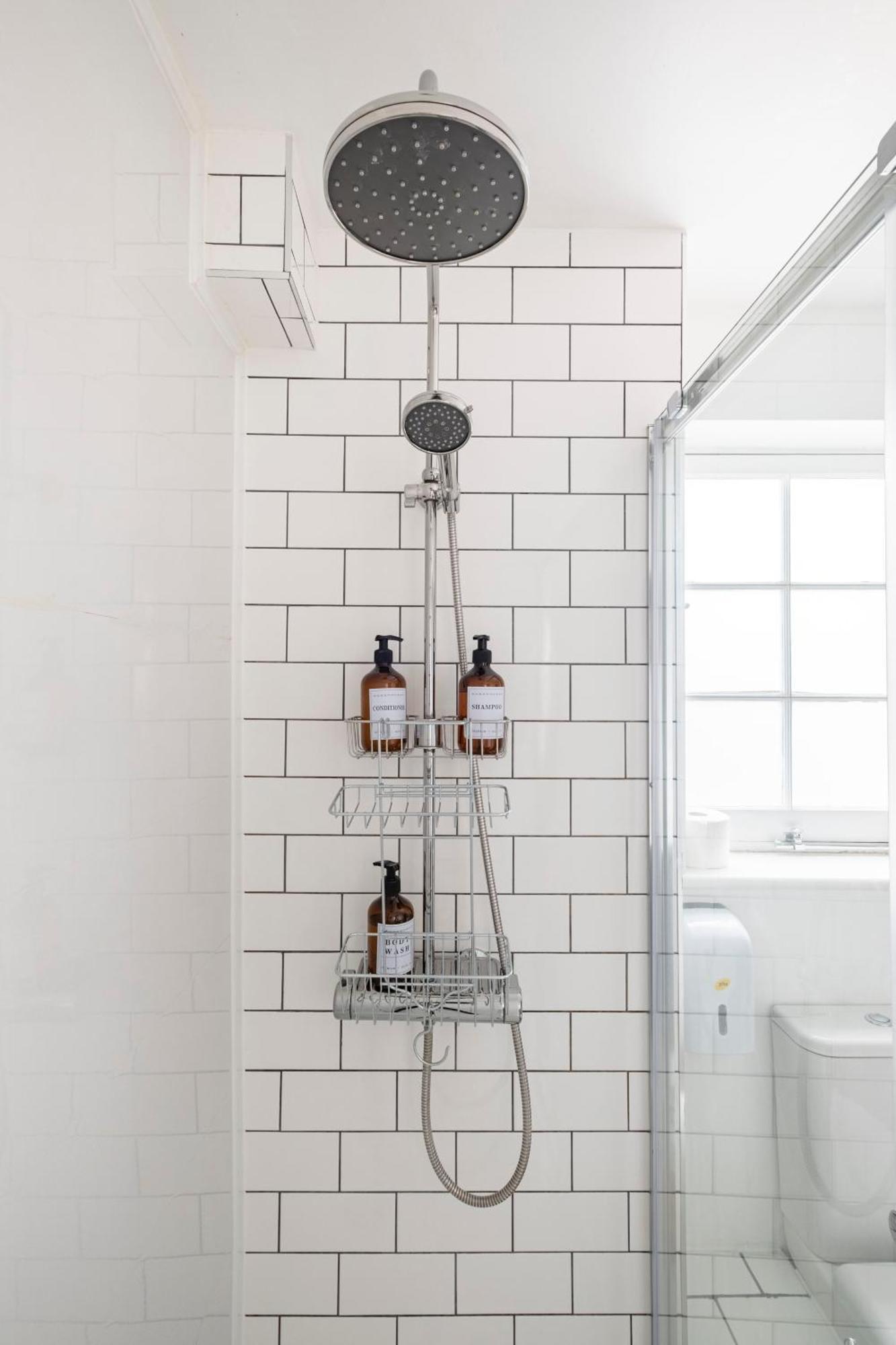 195vbr With Private Bathrooms, Shared Kitchen Londres