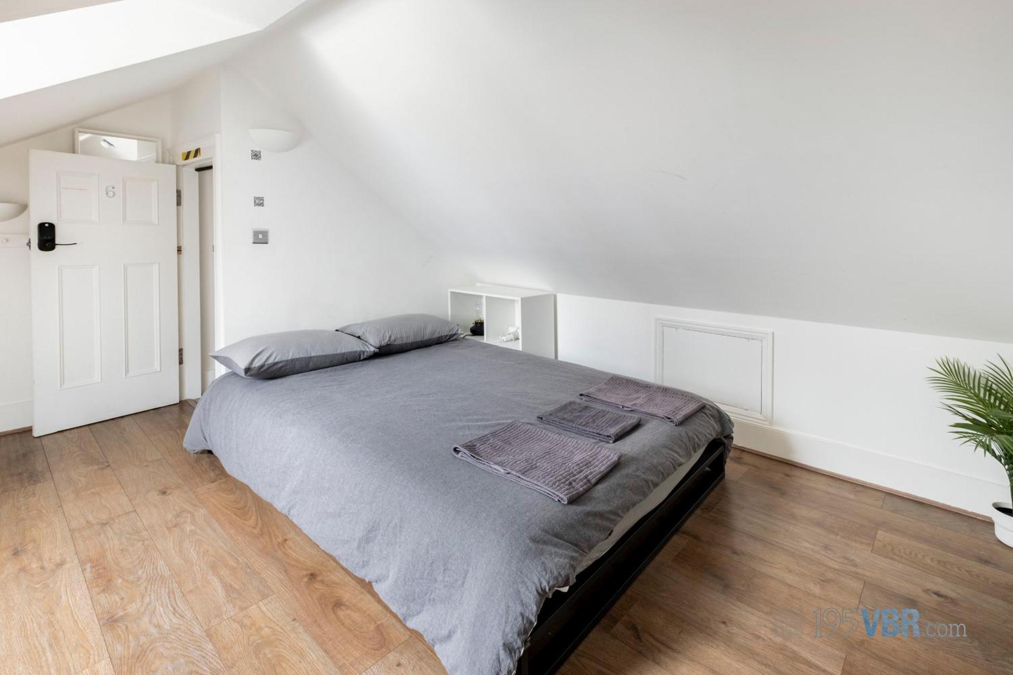 195vbr With Private Bathrooms, Shared Kitchen Londres