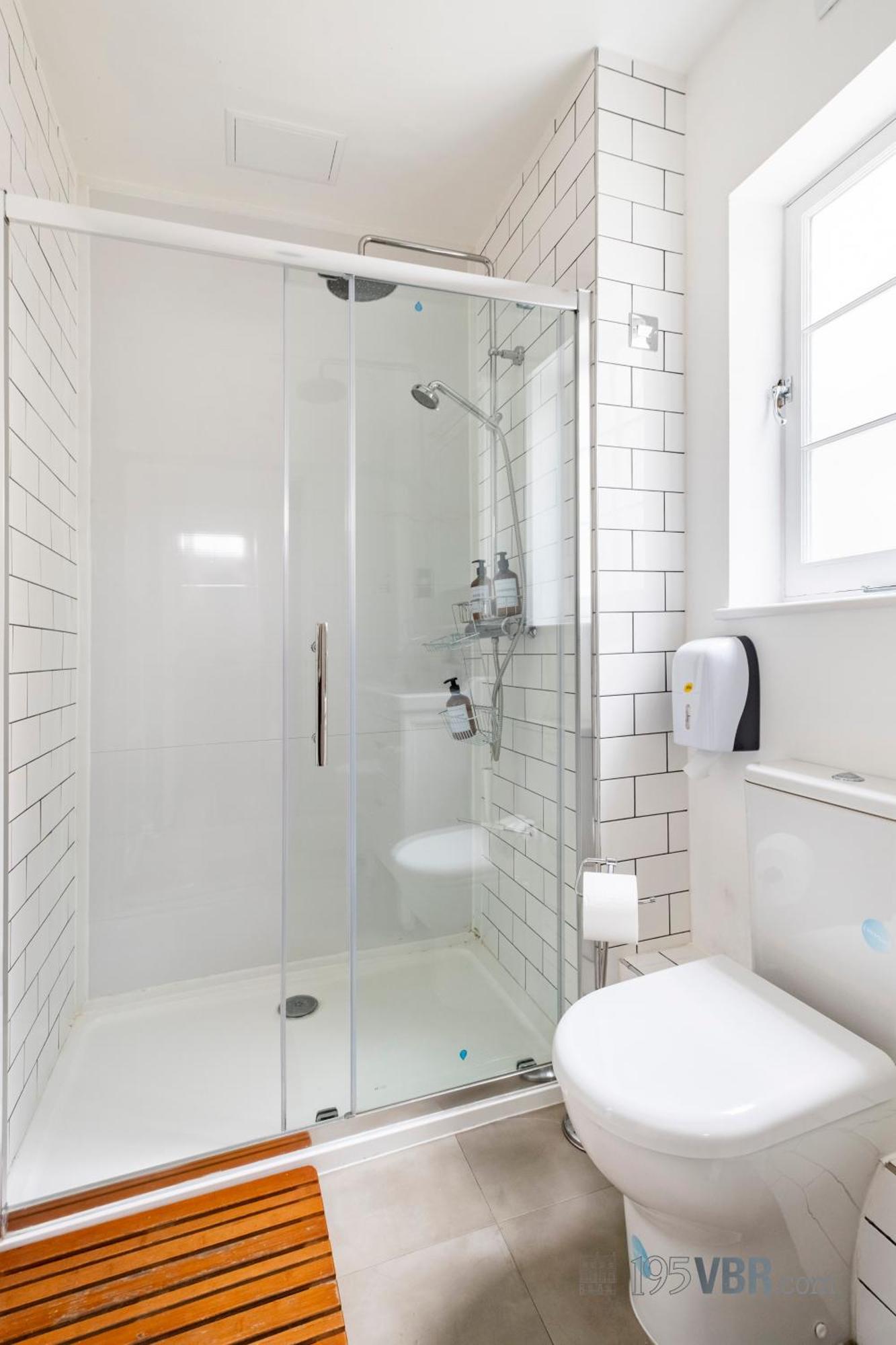 195vbr With Private Bathrooms, Shared Kitchen Appartement *