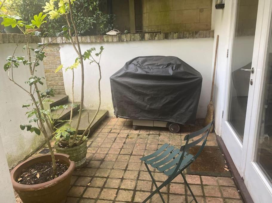 Spacious And Light West Basement Flat Apartment