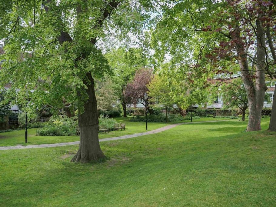 Hébergement de vacances Large 6 Bedroom Retreat In Holland Park *