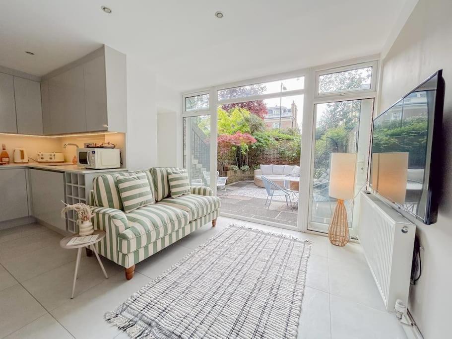 Hébergement de vacances Large 6 Bedroom Retreat In Holland Park *