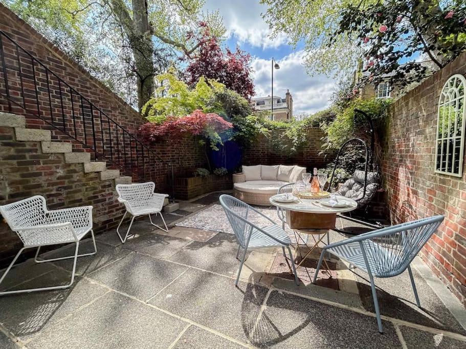 Large 6 Bedroom Retreat In Holland Park * Londres