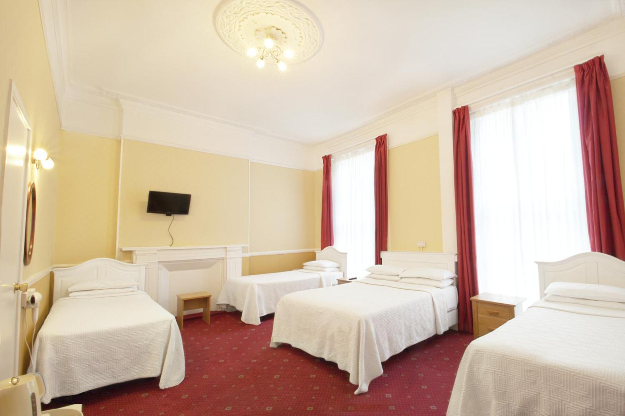 Balmoral House 2* London