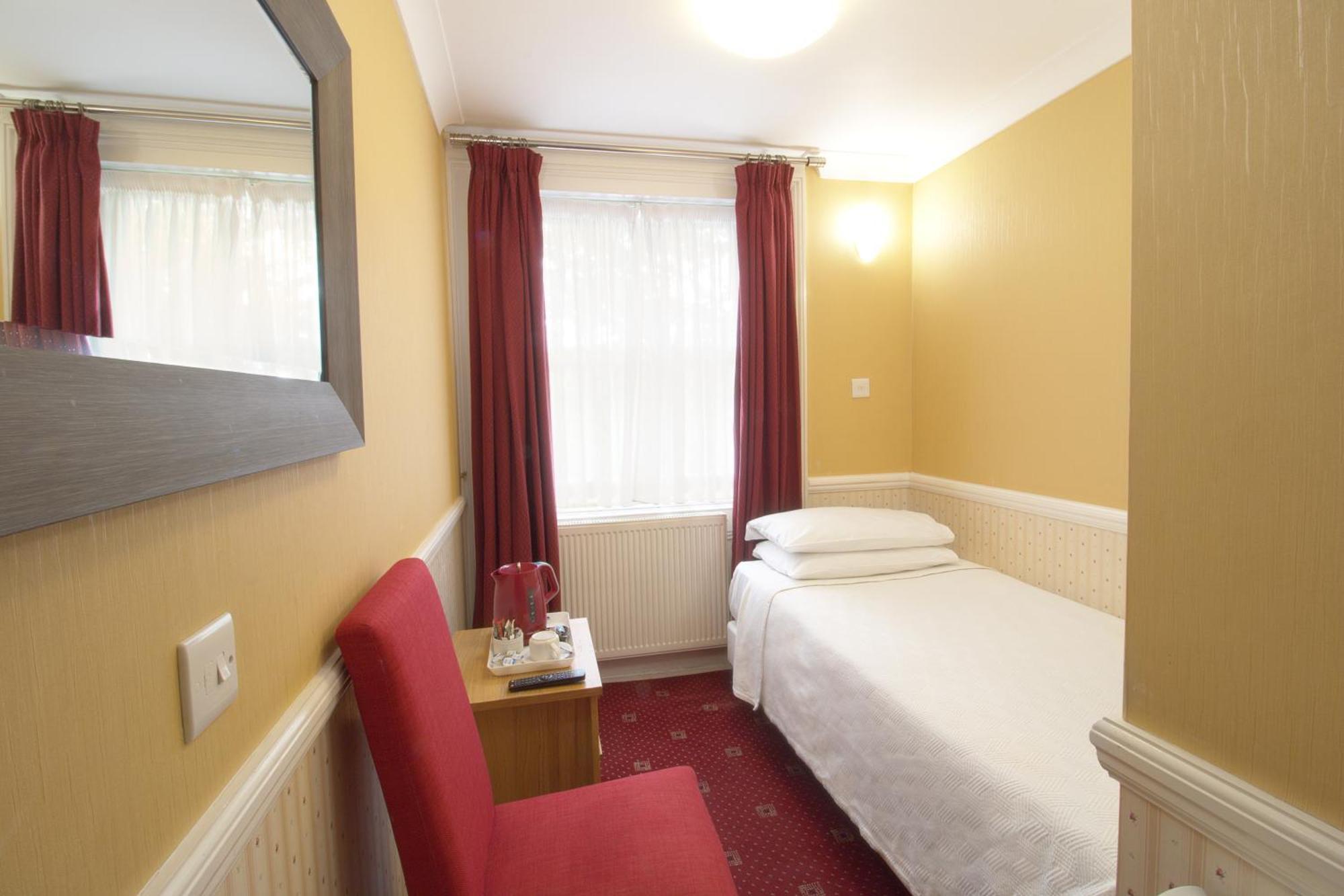 Hotel Balmoral House