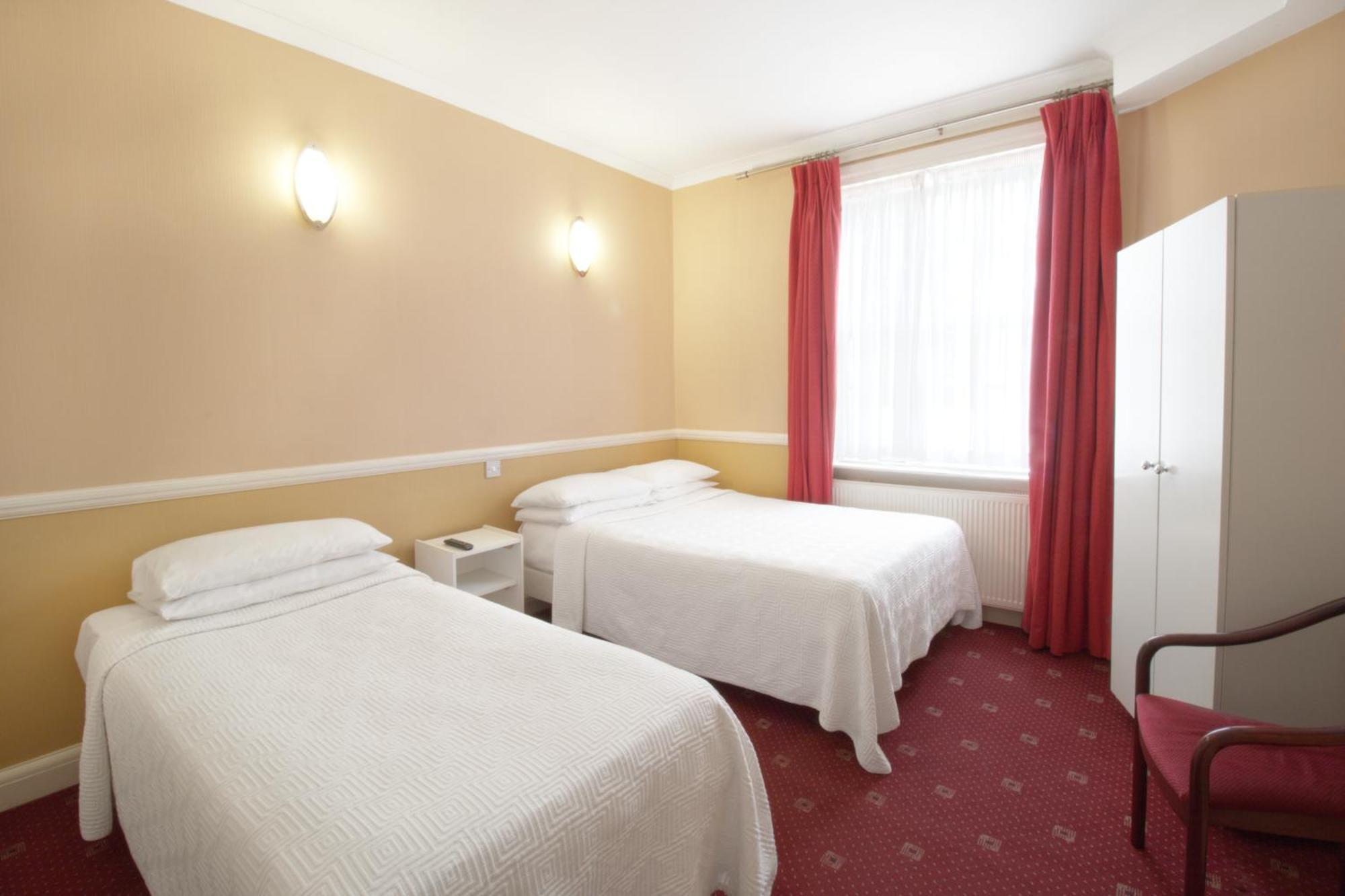 Hotel Balmoral House