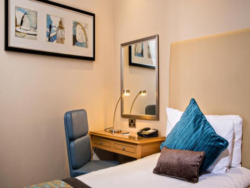 Hotel Thistle Euston 4*