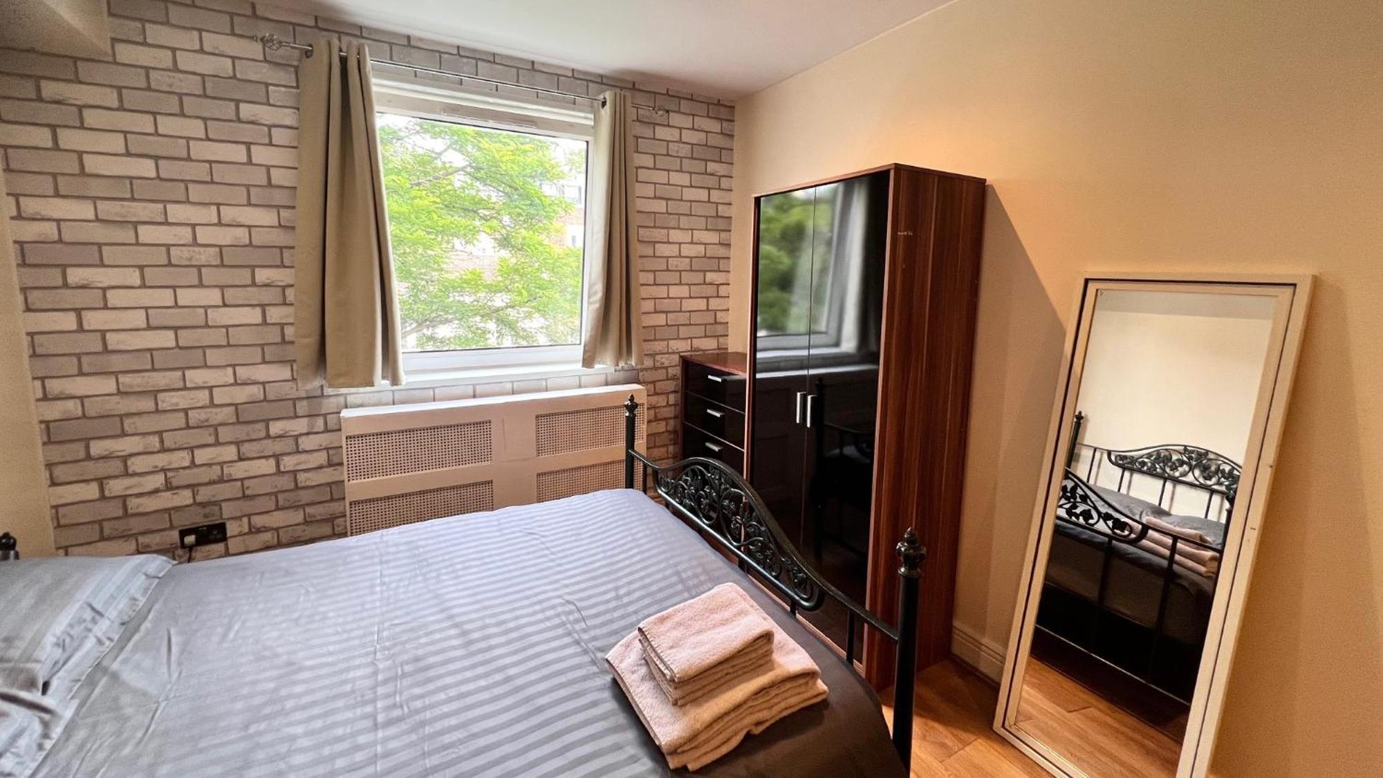 Cosy - Finchley Road * Londra