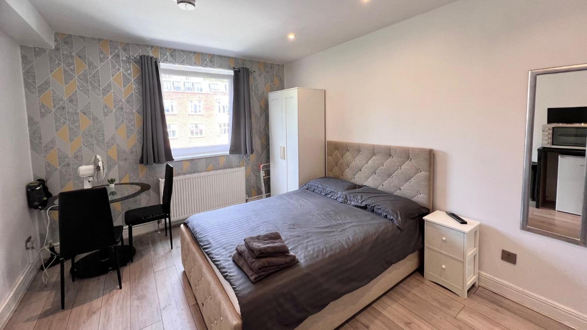 Lovely On Finchley Road Lejlighed London