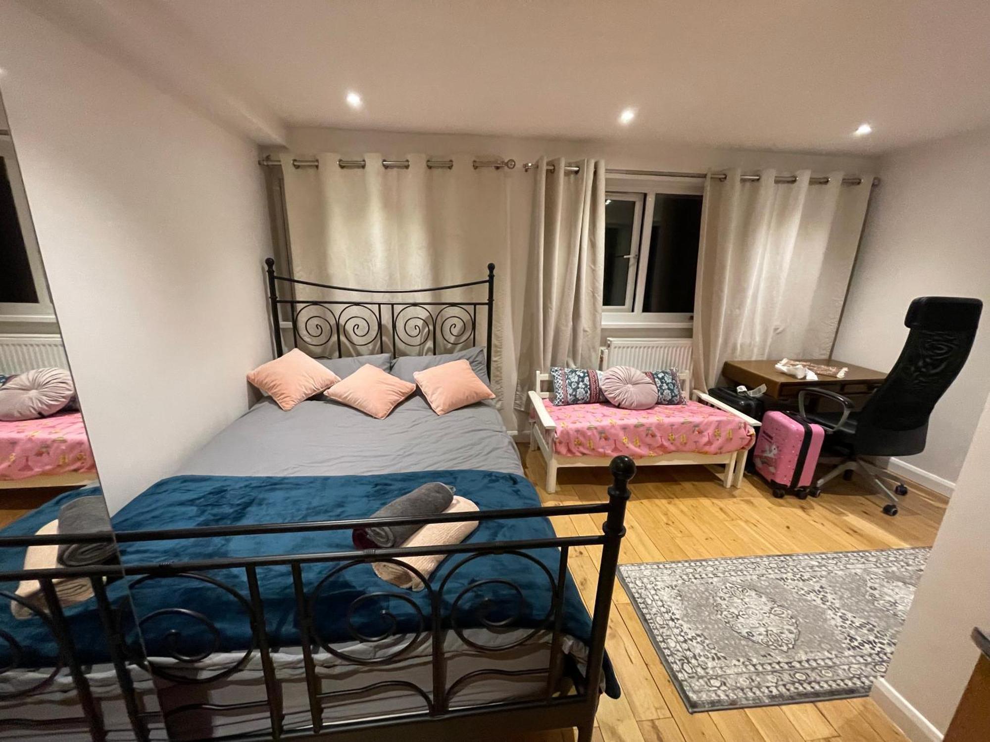 Luxury With Private Bathrooms Homestay London