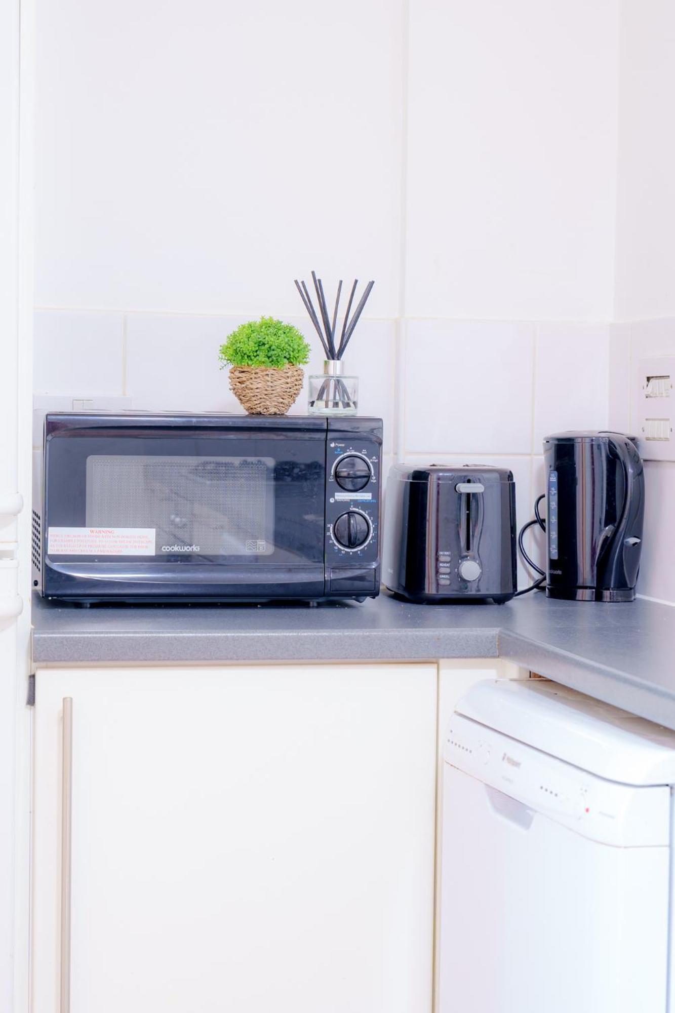 Spacious 2bd 2baths In Lejlighed