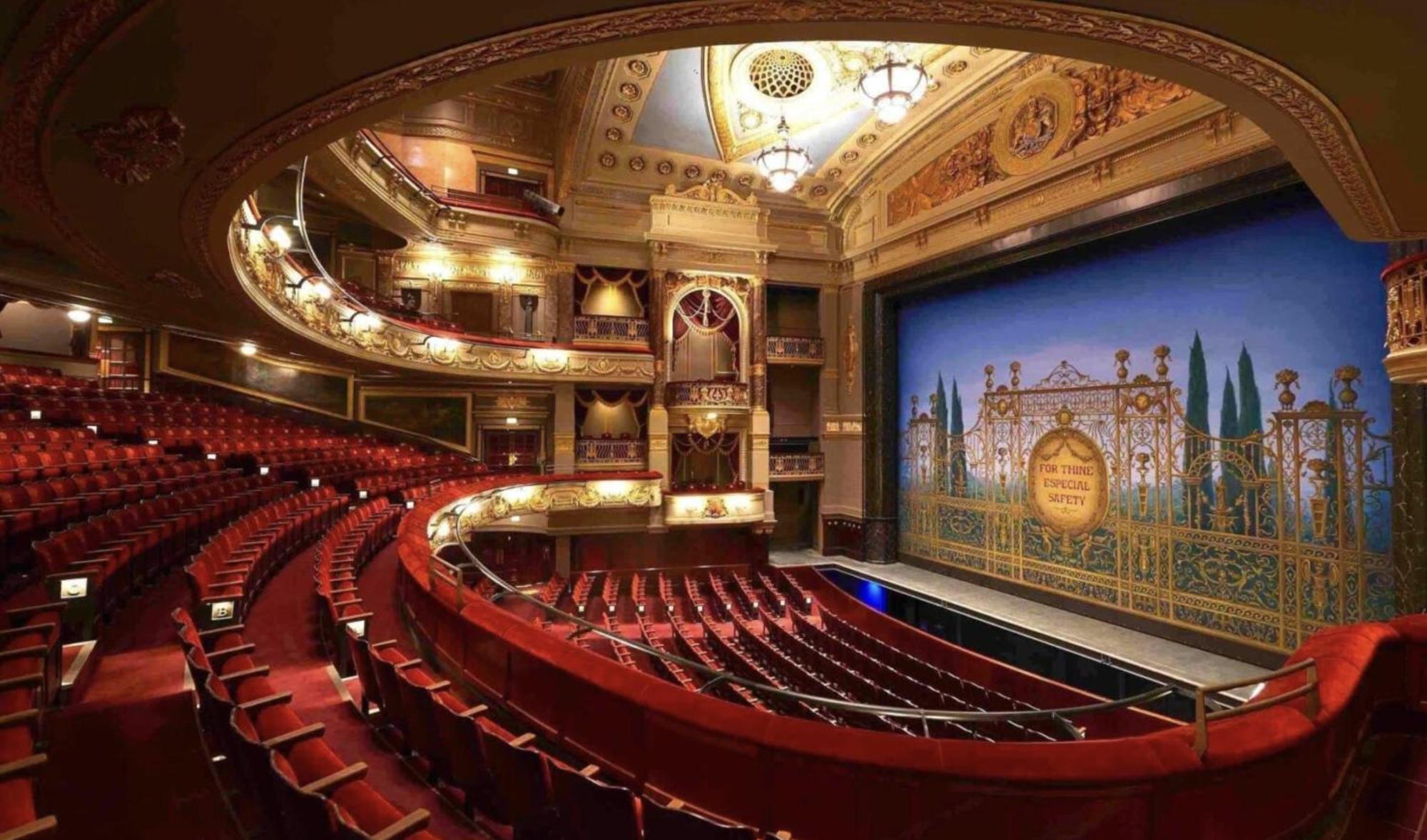 West End, Drury Lane, Modern 3 Bedroom Apt Appartement Londen