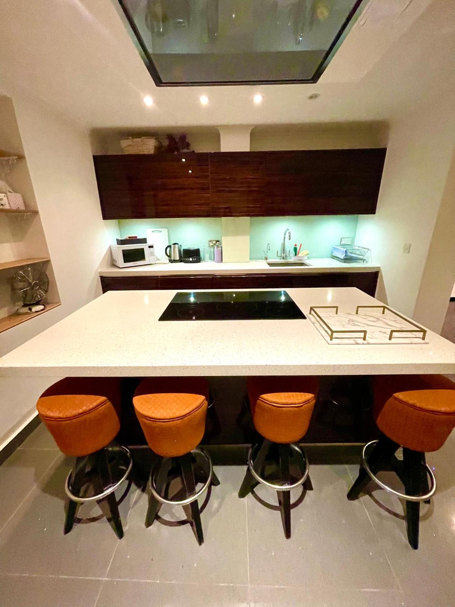 Private 1 Bed Flat In Chelsea