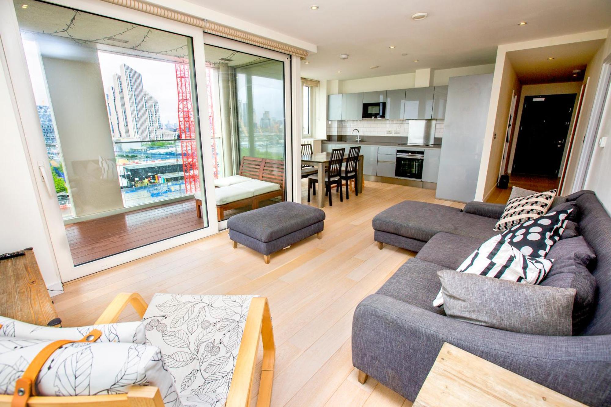 Luxury 2 Bed Near The O2 Apartment