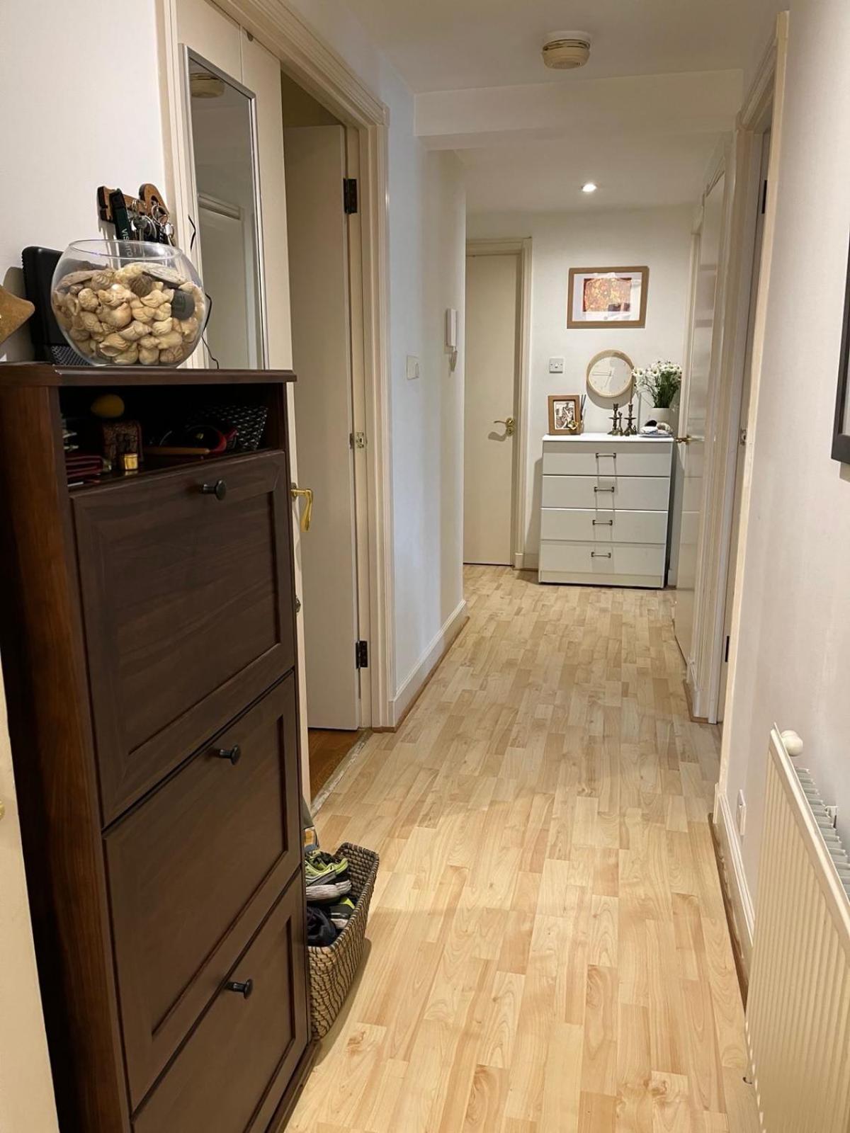 Beautiful 2 Bedroom * London