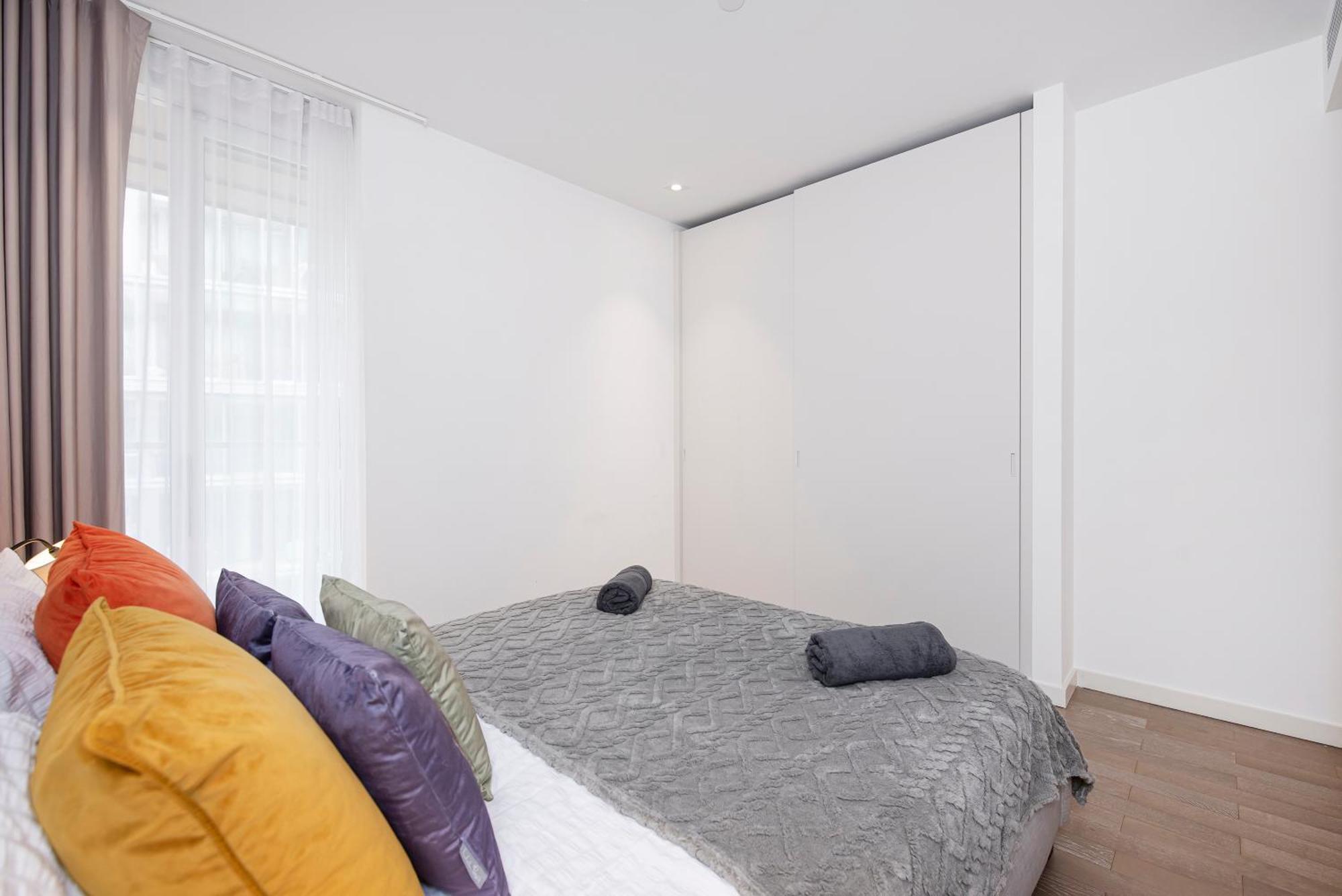 Modern 2 Bed Battersea Power Station Londres