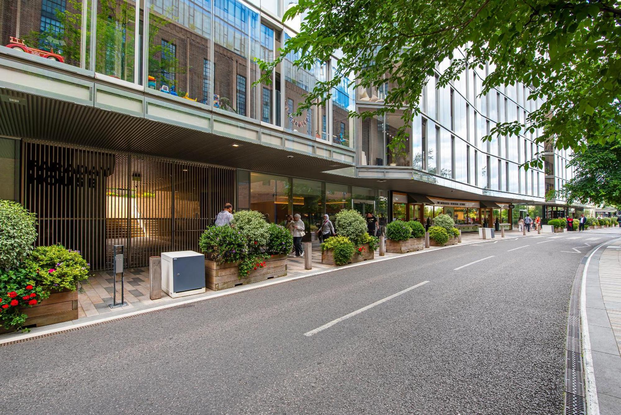 Modern 2 Bed Battersea Power Station * London
