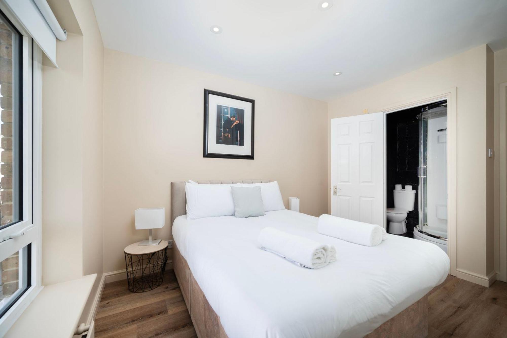 Wonderful 2br Flat With River Views And Balcony Apartment *