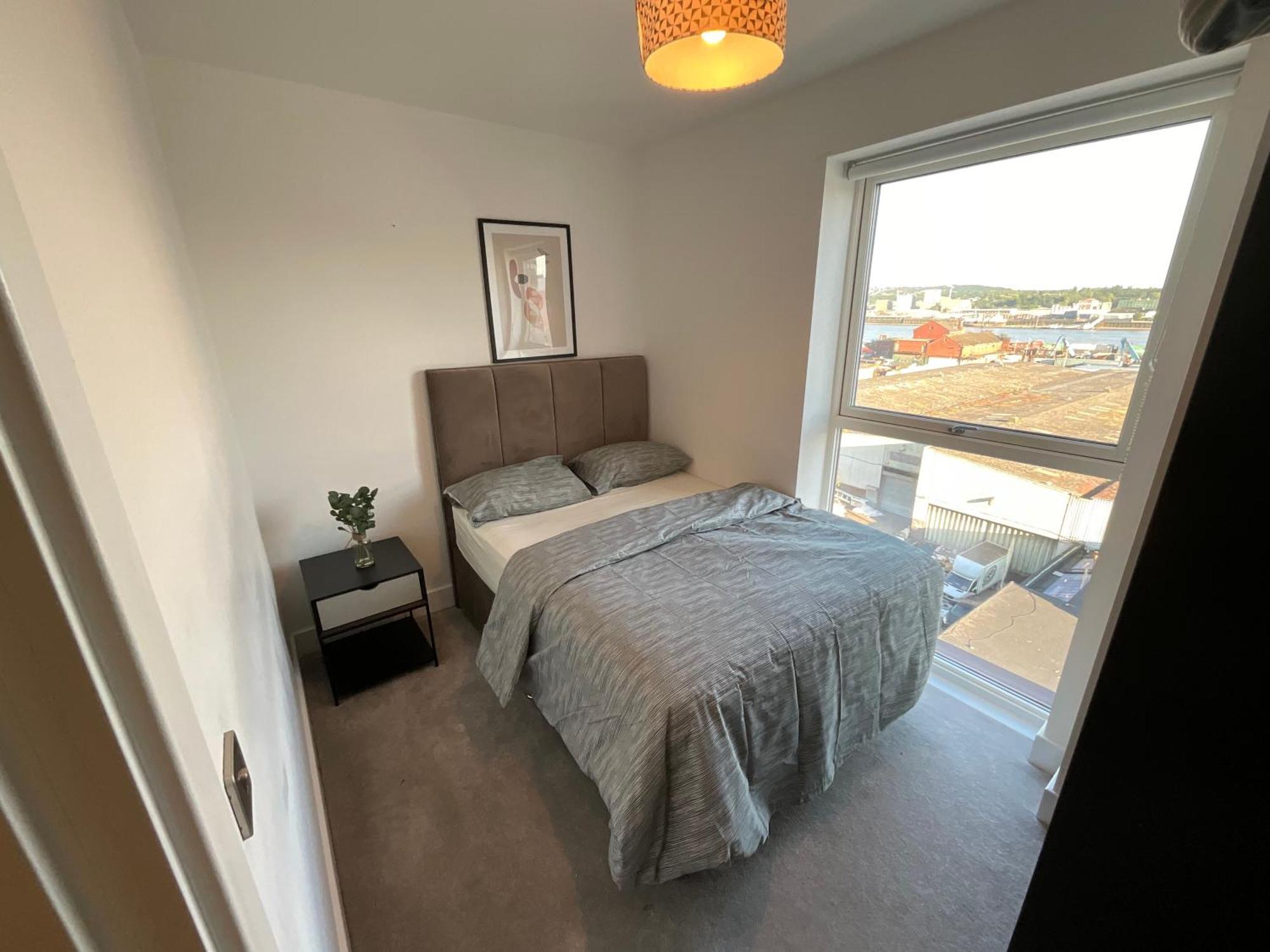 Lägenhet Deluxe Double Bed In Shared Near Canary Wharf, Airport & O2 Arena With Thames View *