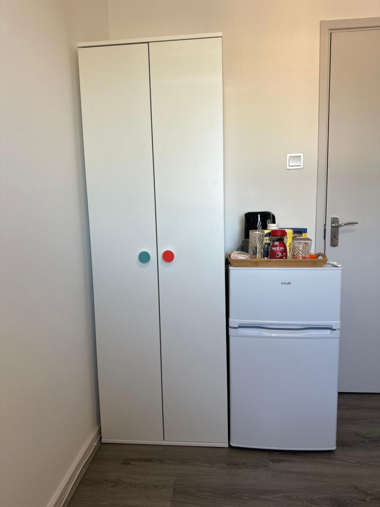 Hlm Single Only Appartement Londres