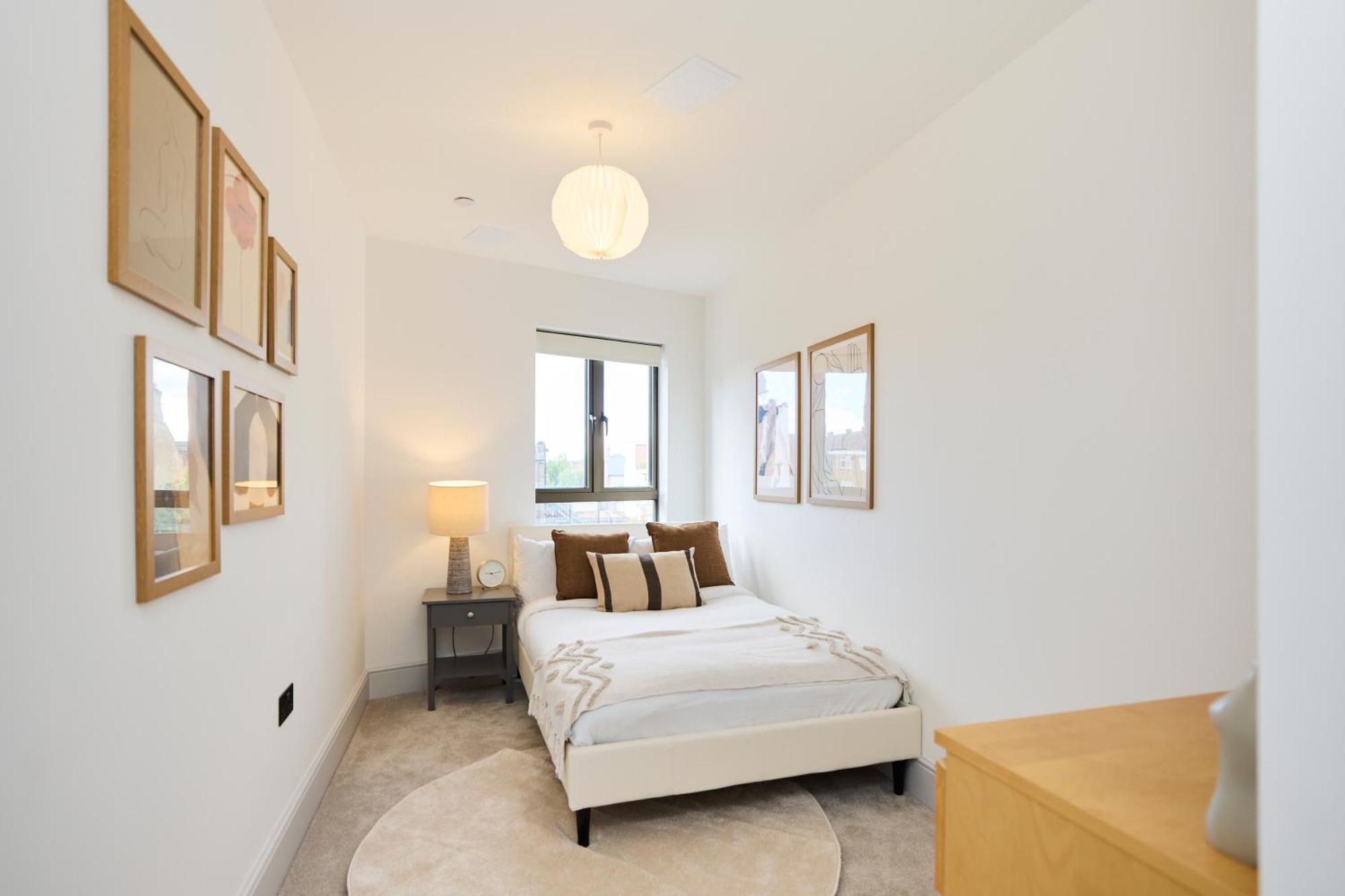 The South Wimbledon Escape - Lovely 3bdr With Balcony Londen
