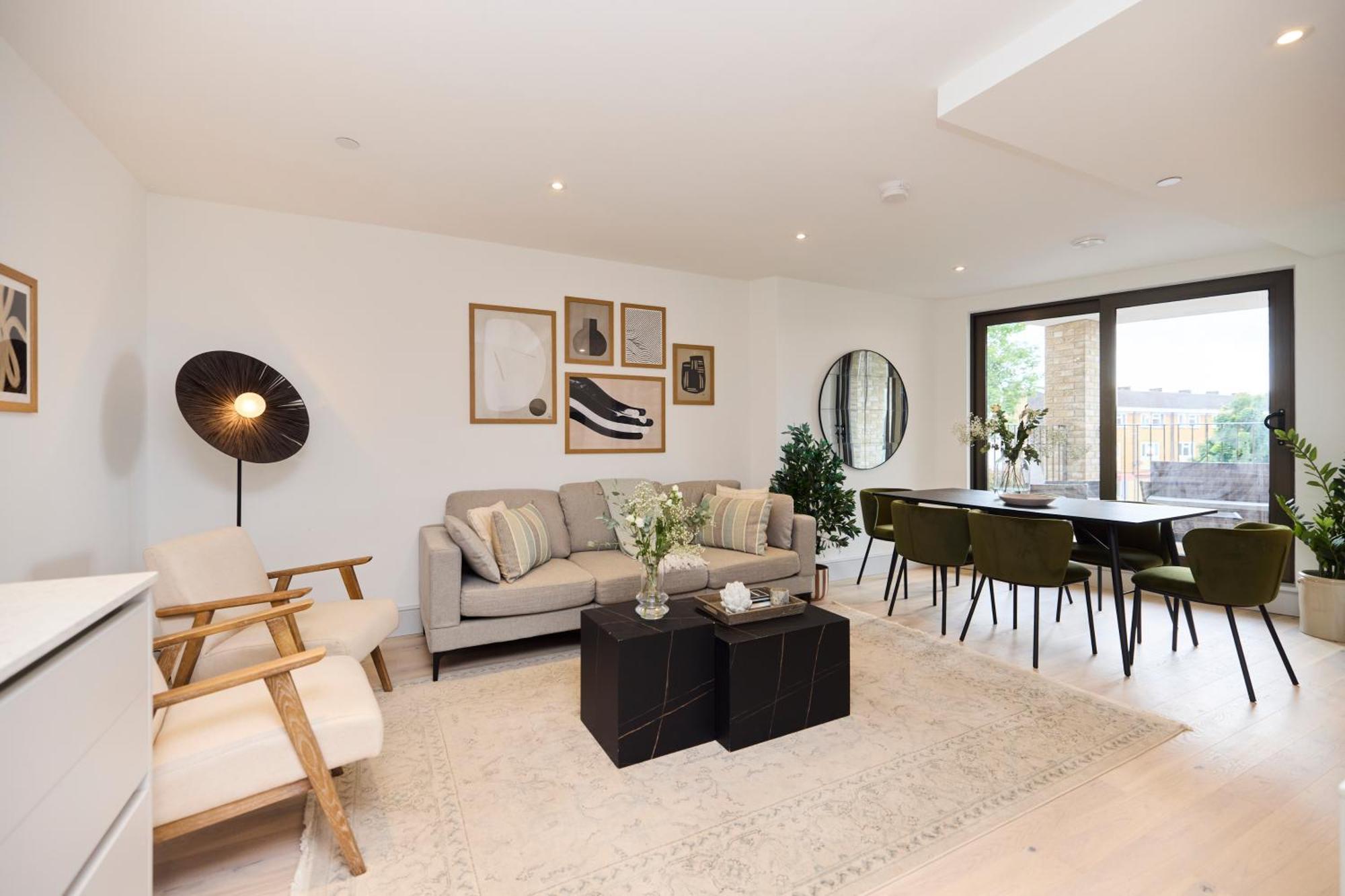 The South Wimbledon Escape - Lovely 3bdr With Balcony Appartement
