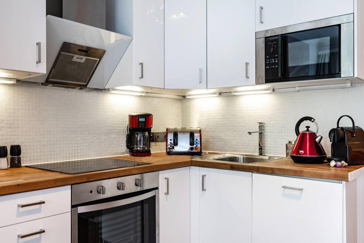 Awesome Leicester Sq! Fashion Flat For Theatre Families And Happy Friends Lejlighed London