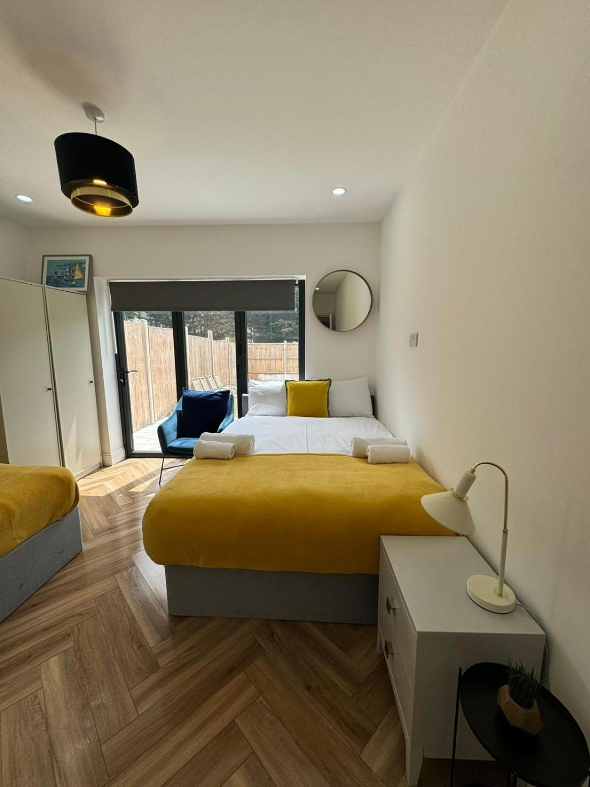 Lägenhet Stunning West Garden Flat 4bed 2 Bath Free Parking 10 Occupancy