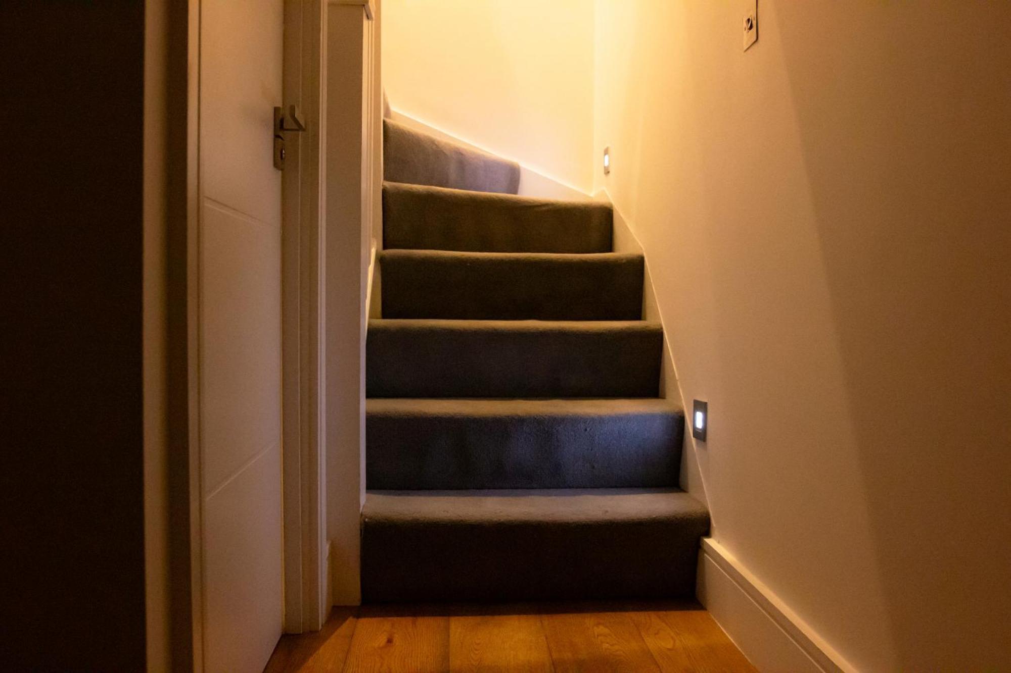 Apartment Omega Terrace, Luxury Modern Interior, Located Close To Alexandra Palace