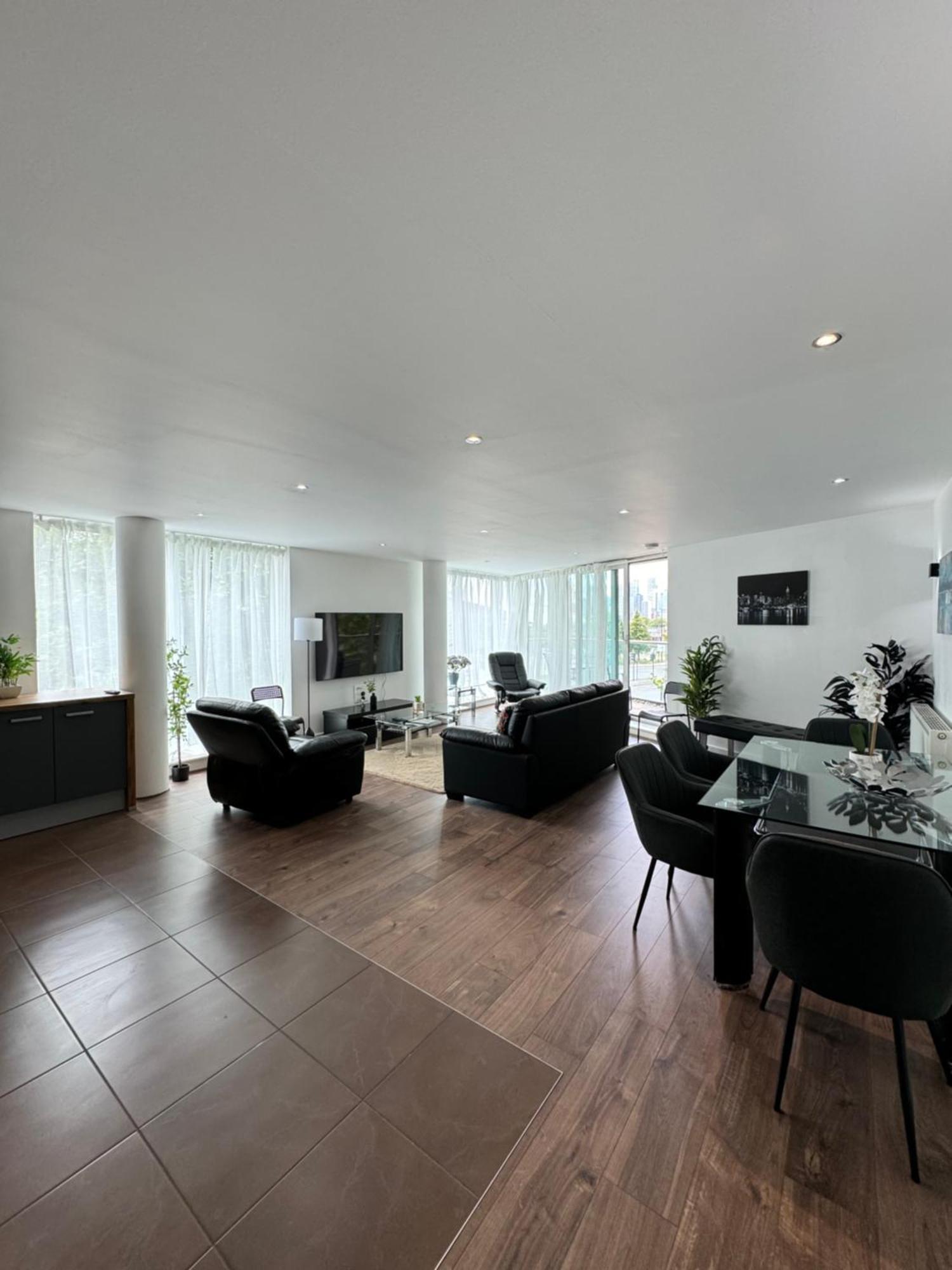 Lejlighed Luxury Dockview 3 Beds Excel London